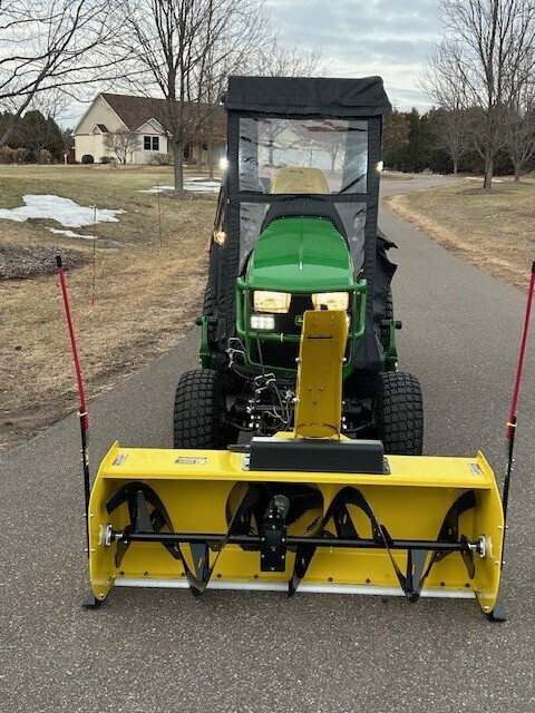 2019 John Deere 2025R Tractor