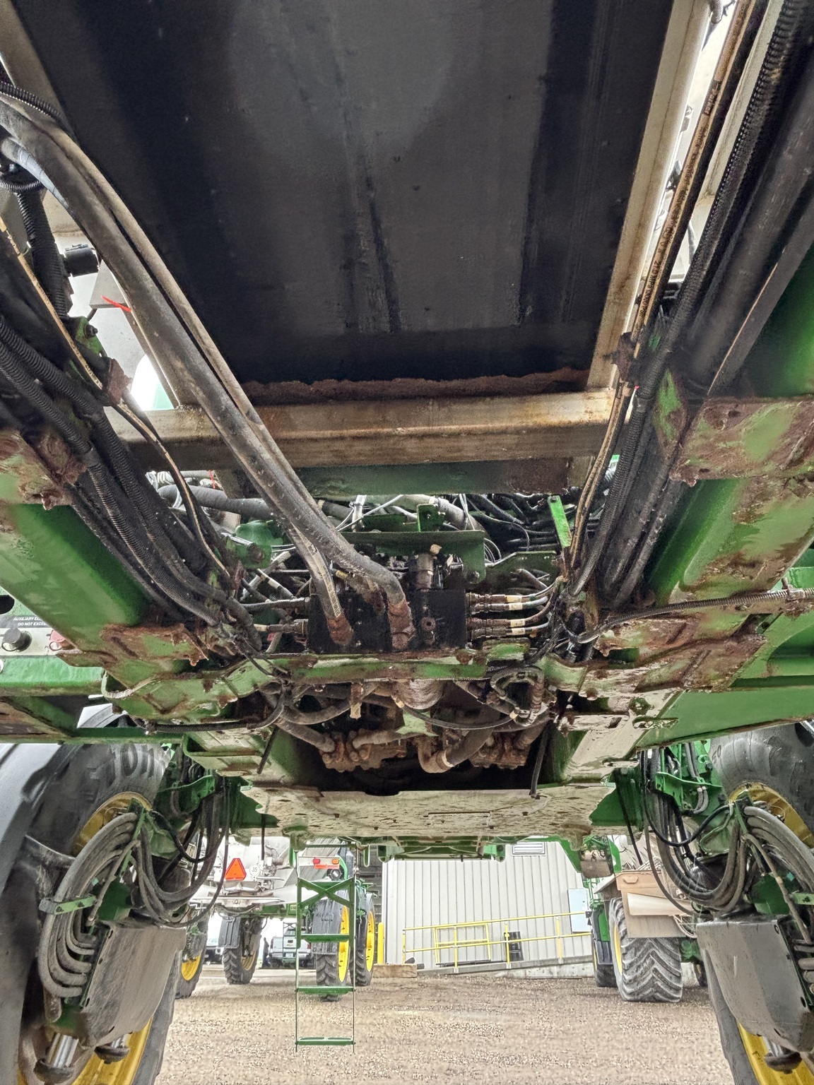 2020 John Deere R4045 Self-Propelled Sprayer