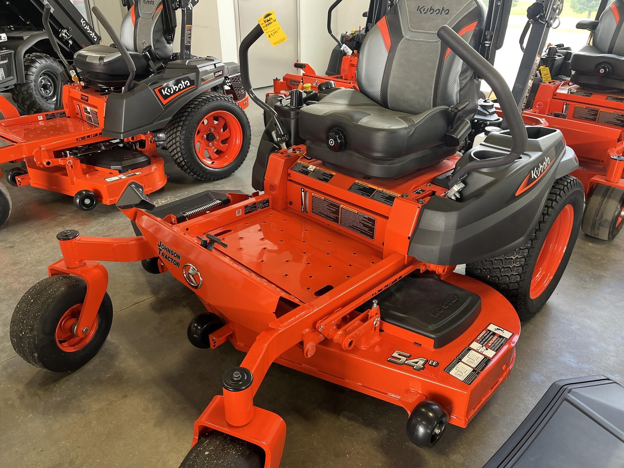2026 Kubota Z422 Lawn Mower