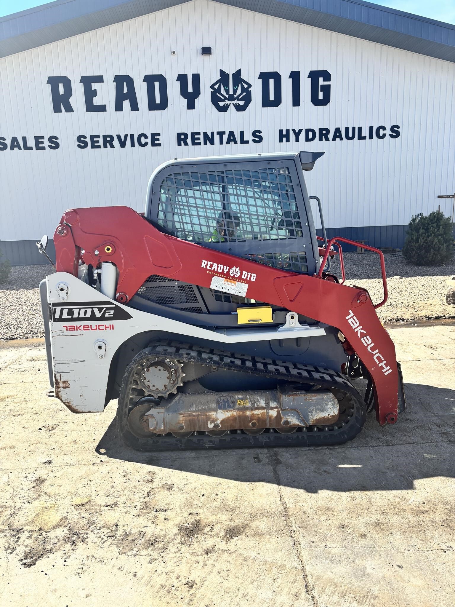 2023 Takeuchi TL10V2 Skid Steer