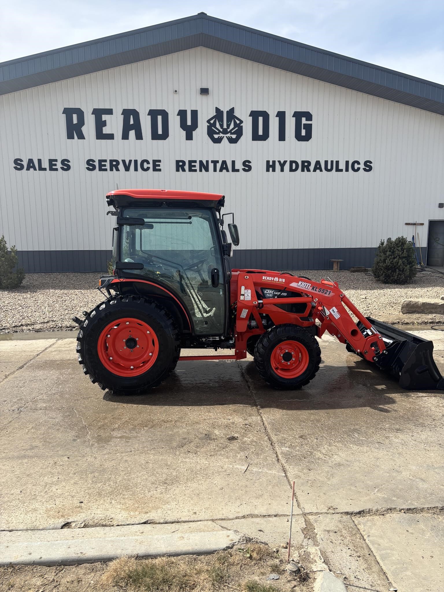 2026 Kioti DK4220SEH CAB Tractor
