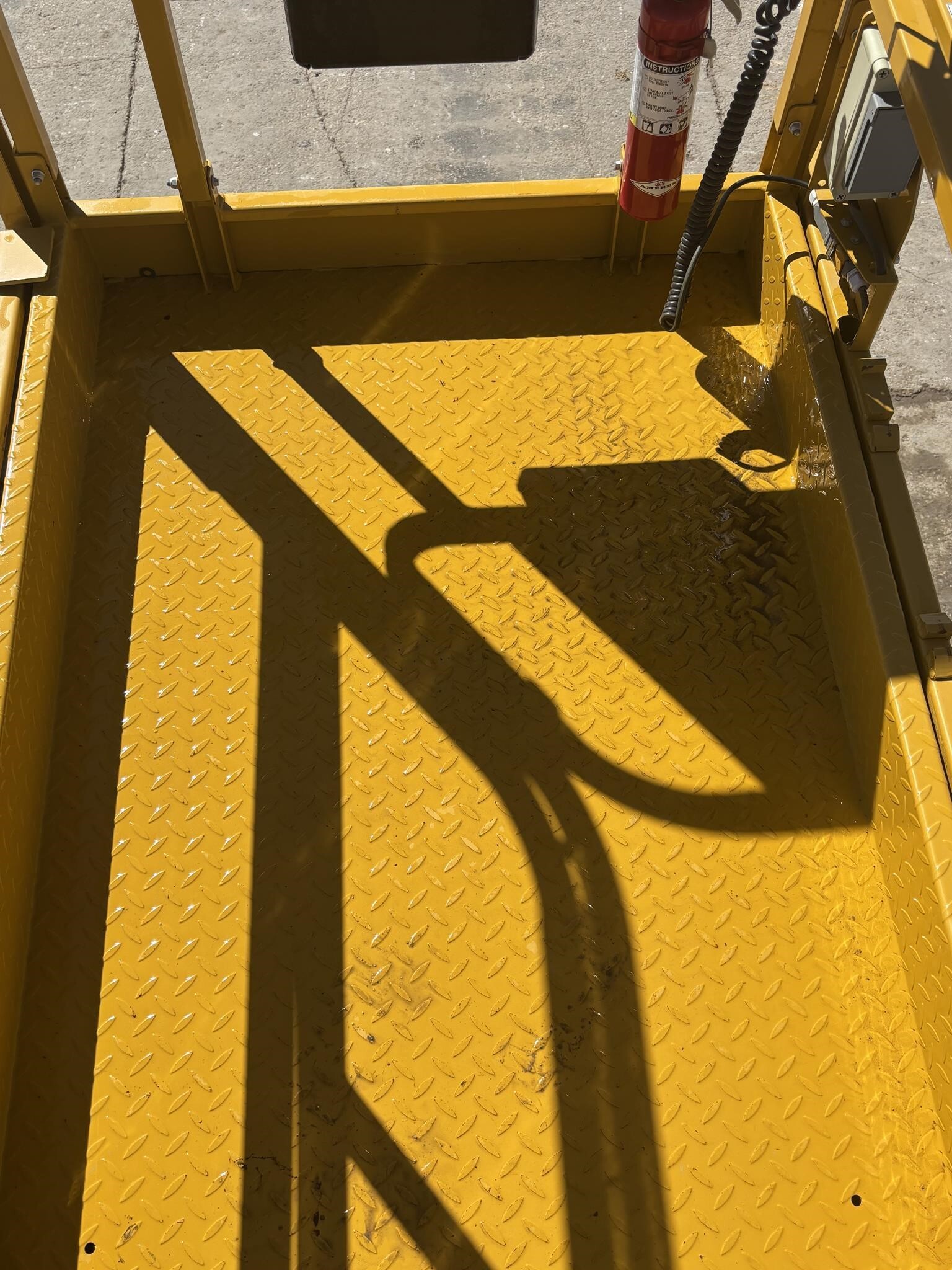 2023 XCMG XG4047AC Scissor/Boom Lift