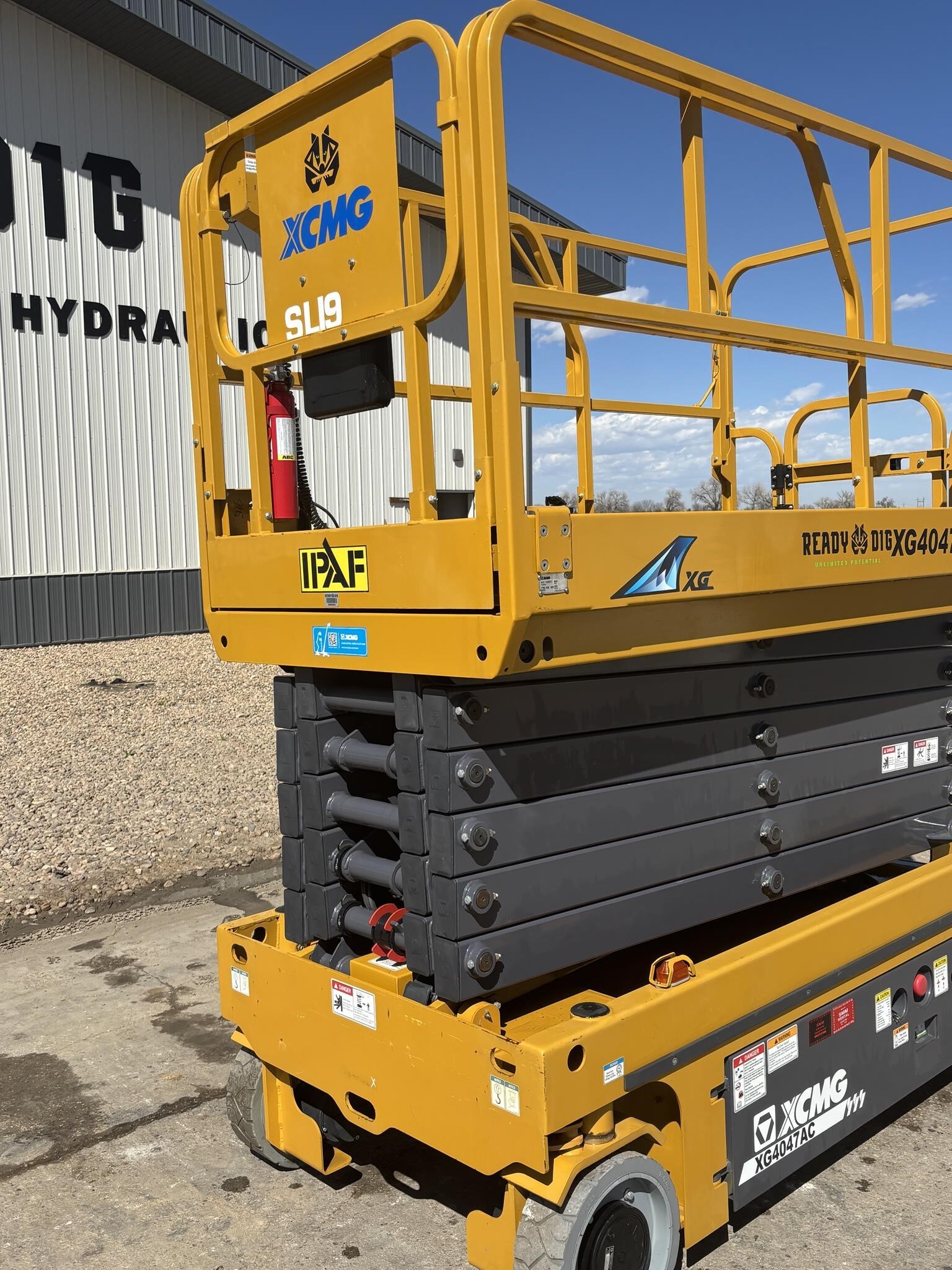 2023 XCMG XG4047AC Scissor/Boom Lift