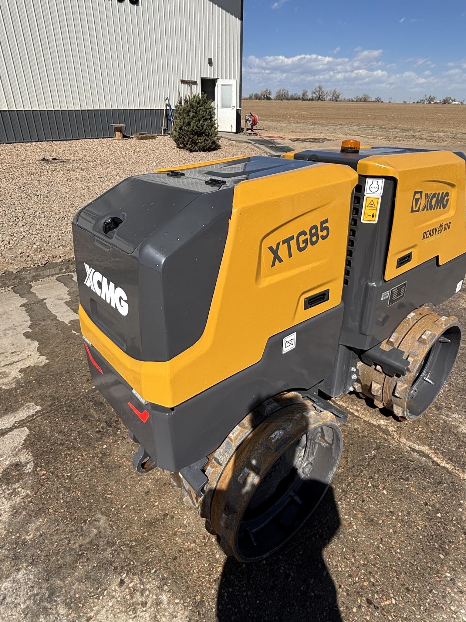 2025 XCMG XTG85 Compacting and Paving