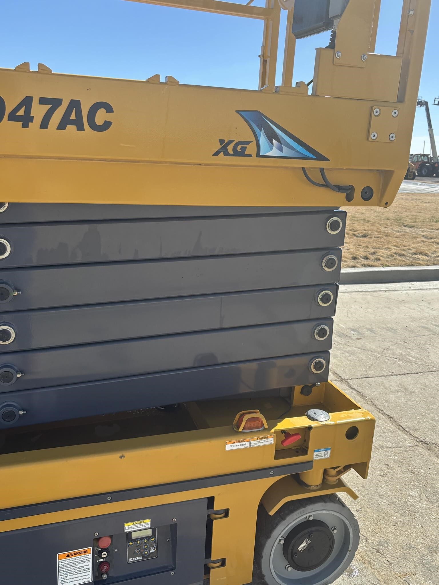 2023 XCMG XG4047AC Scissor/Boom Lift