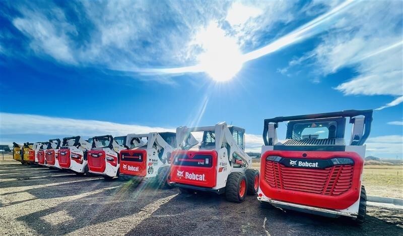 2022 Takeuchi TL12R2 Skid Steer