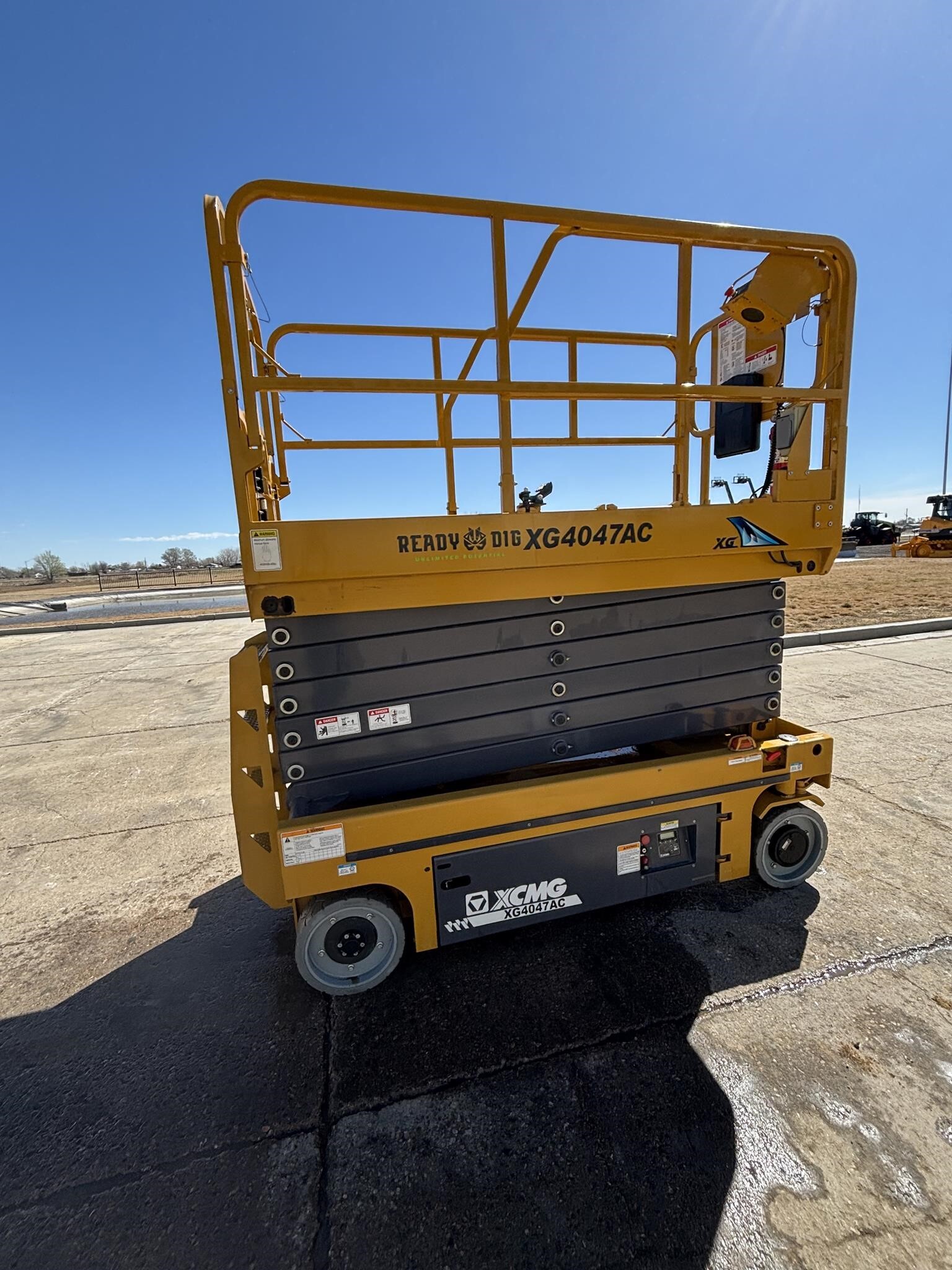 2023 XCMG XG4047AC Scissor/Boom Lift