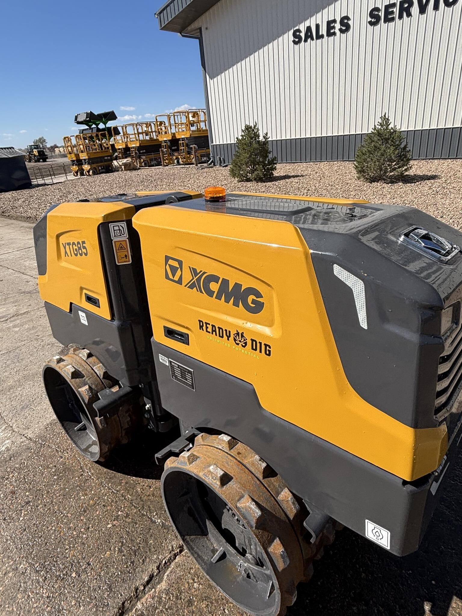 2025 XCMG XTG85 Compacting and Paving
