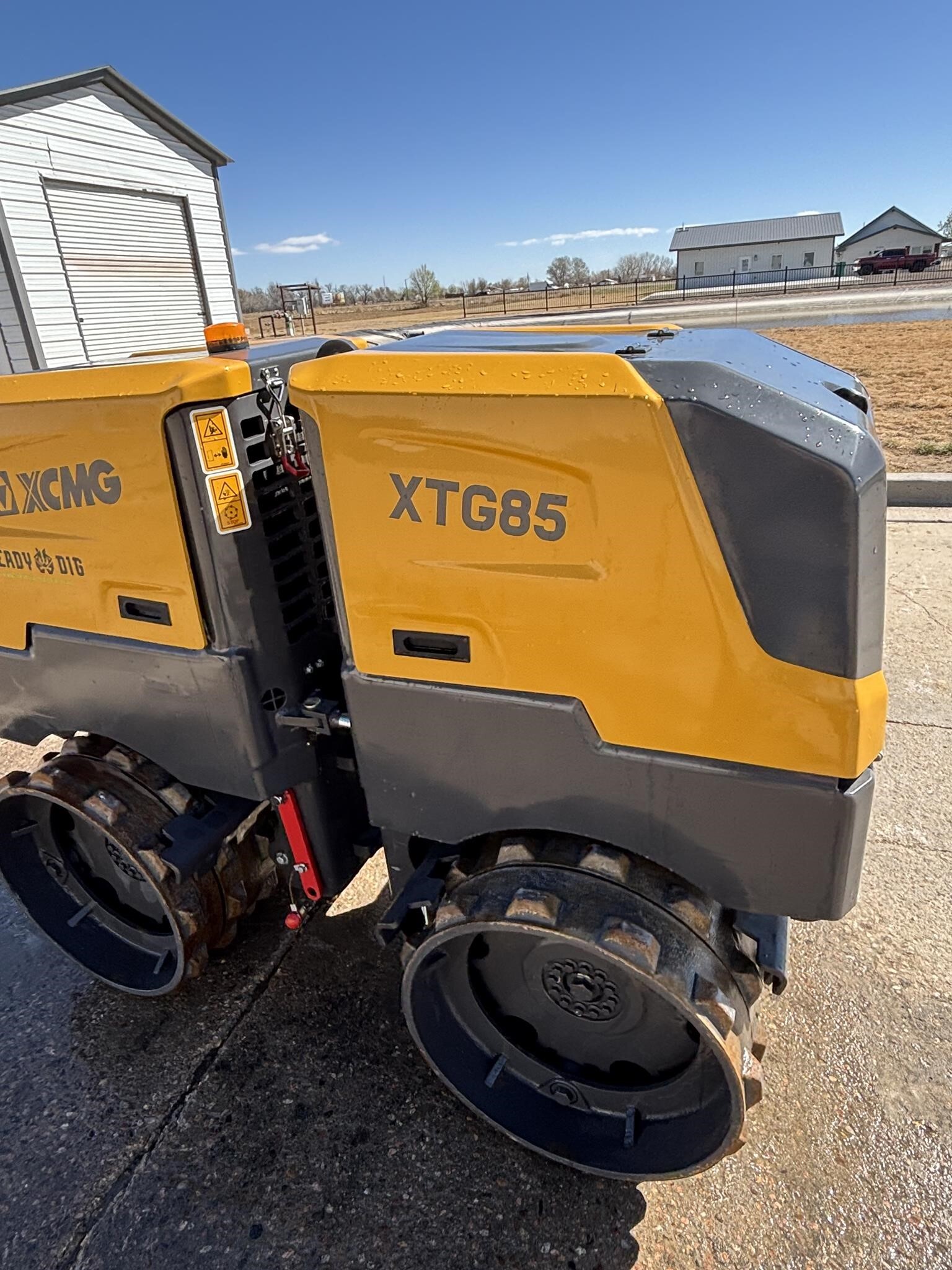 2025 XCMG XTG85 Compacting and Paving