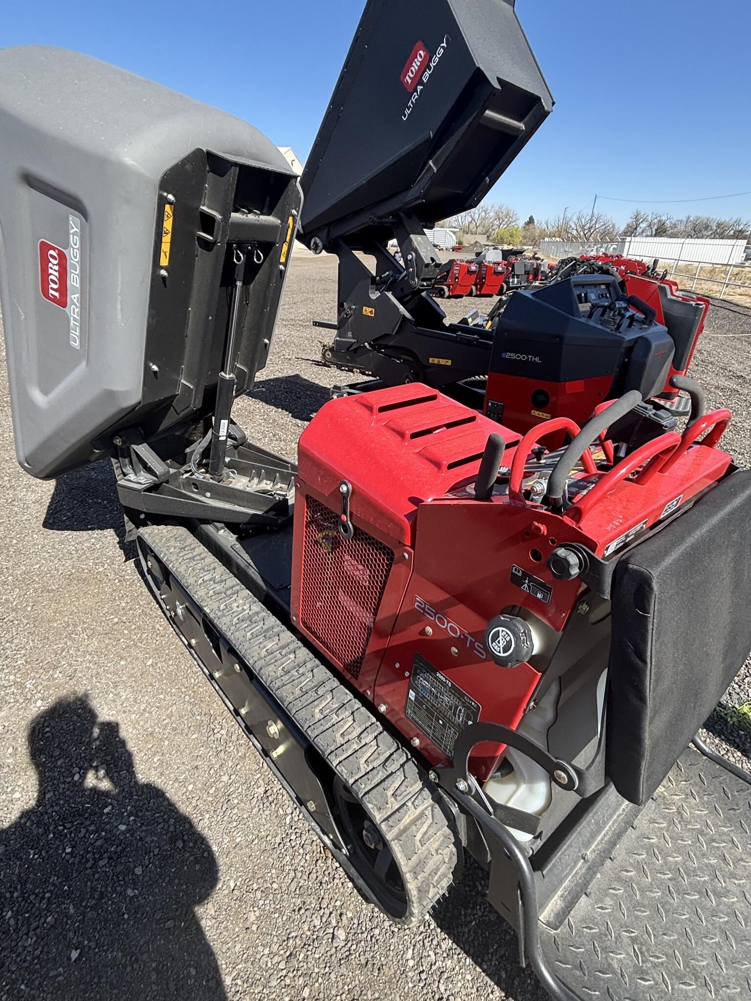 2025 Toro ULTRA BUGGY 2500-TS Compacting and Paving
