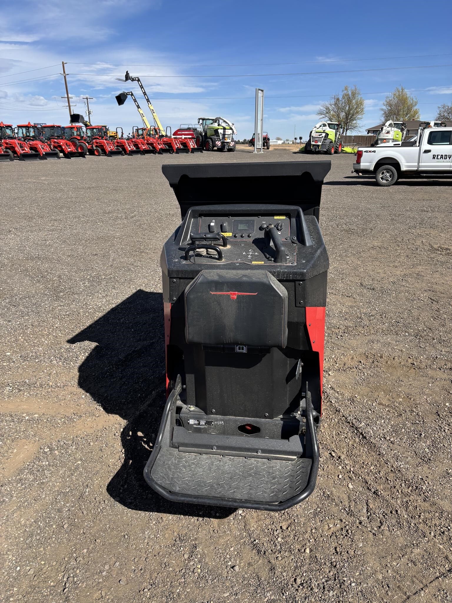 2024 Toro ULTRA BUGGY E2500-THL Compacting and Paving