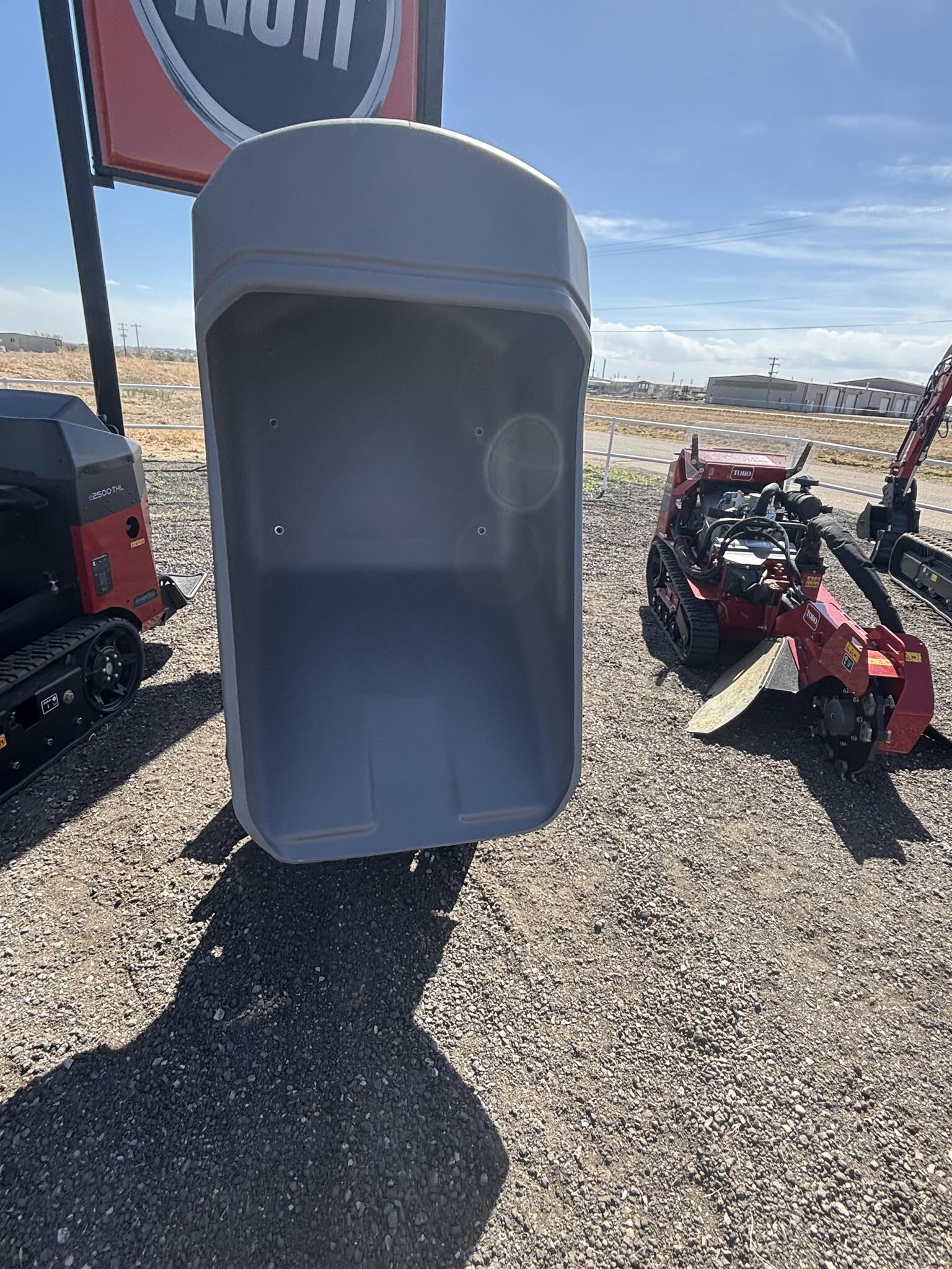 2025 Toro ULTRA BUGGY 2500-TS Compacting and Paving
