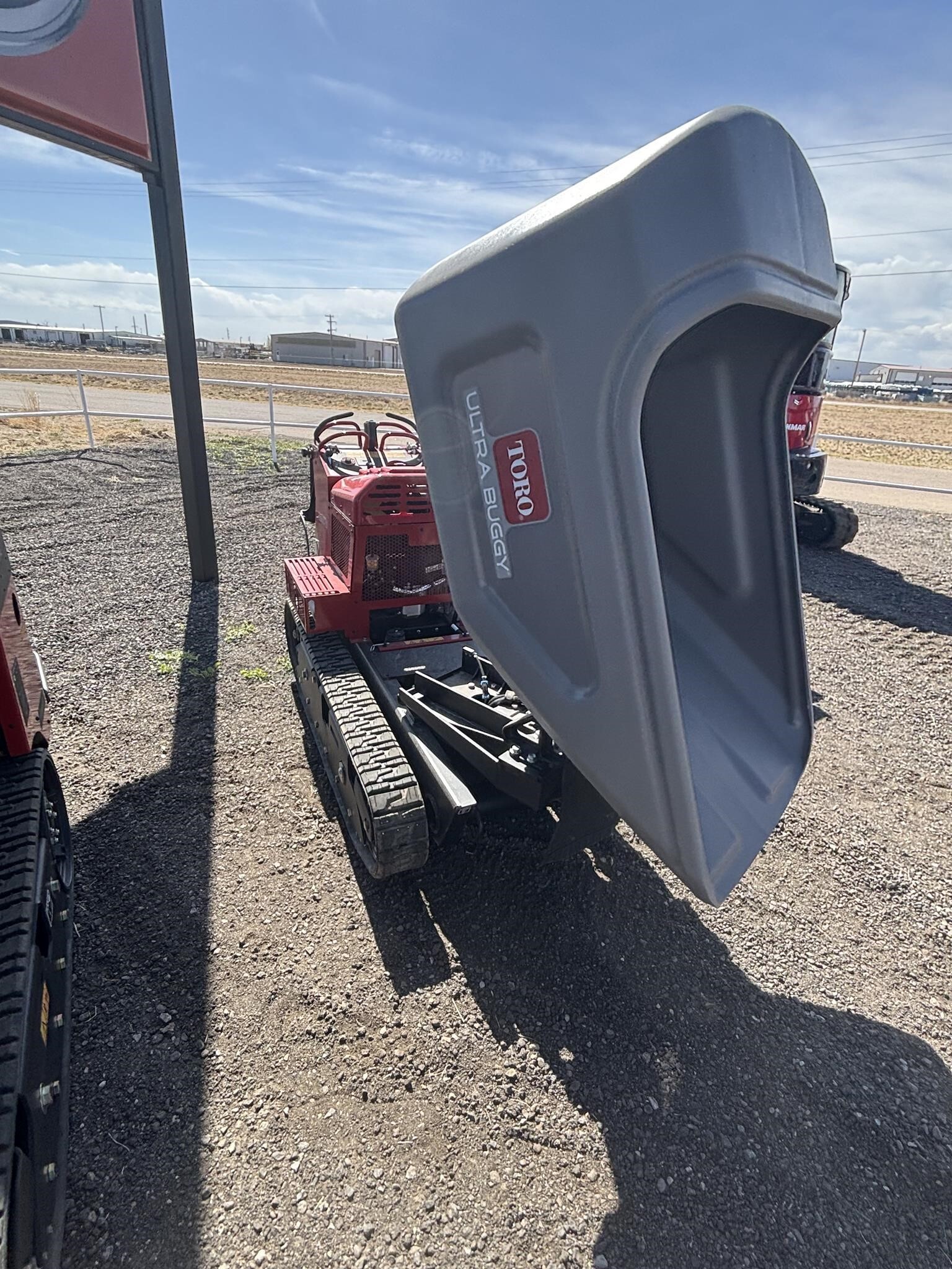 2025 Toro ULTRA BUGGY 2500-TS Compacting and Paving
