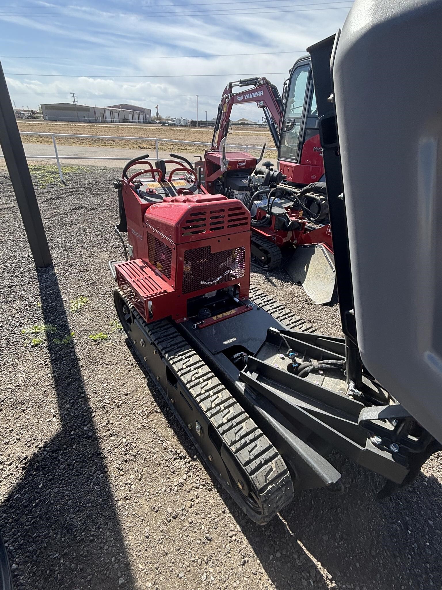 2025 Toro ULTRA BUGGY 2500-TS Compacting and Paving