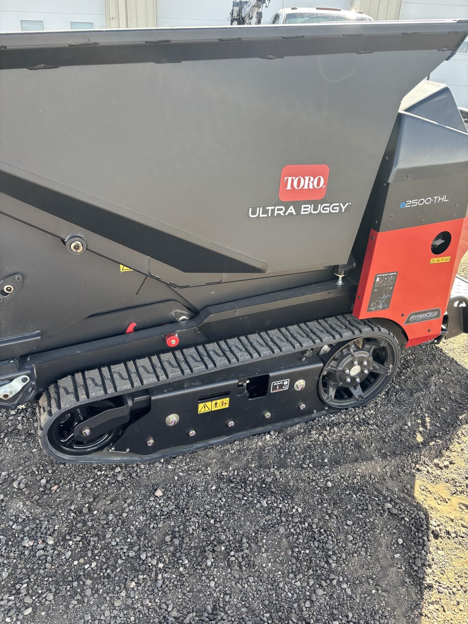 2024 Toro ULTRA BUGGY E2500-THL Compacting and Paving