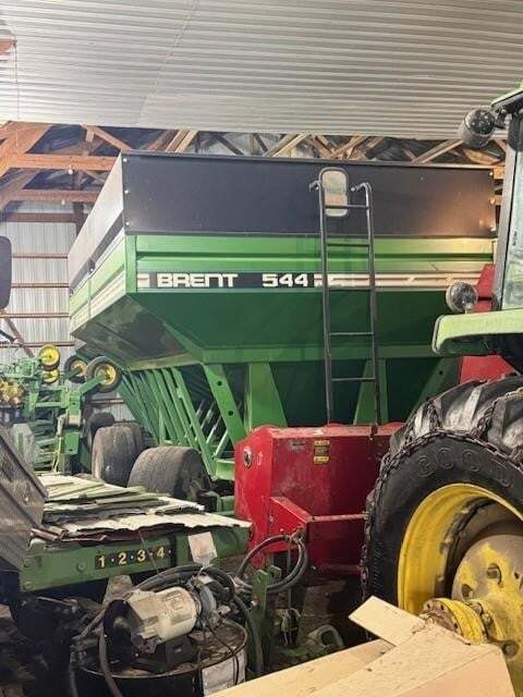  Brent 544 Gravity Wagon