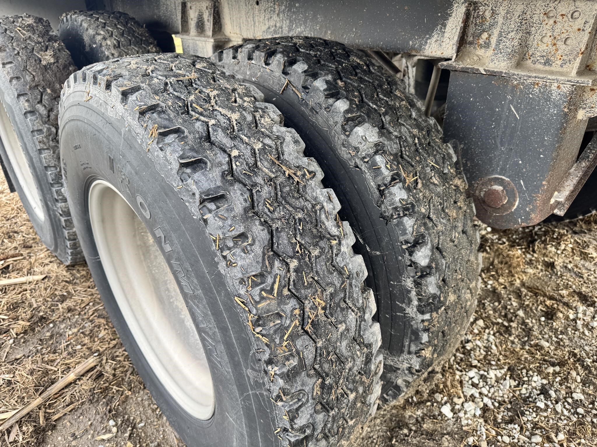 2014 Wilson DWH-550 Grain Trailer