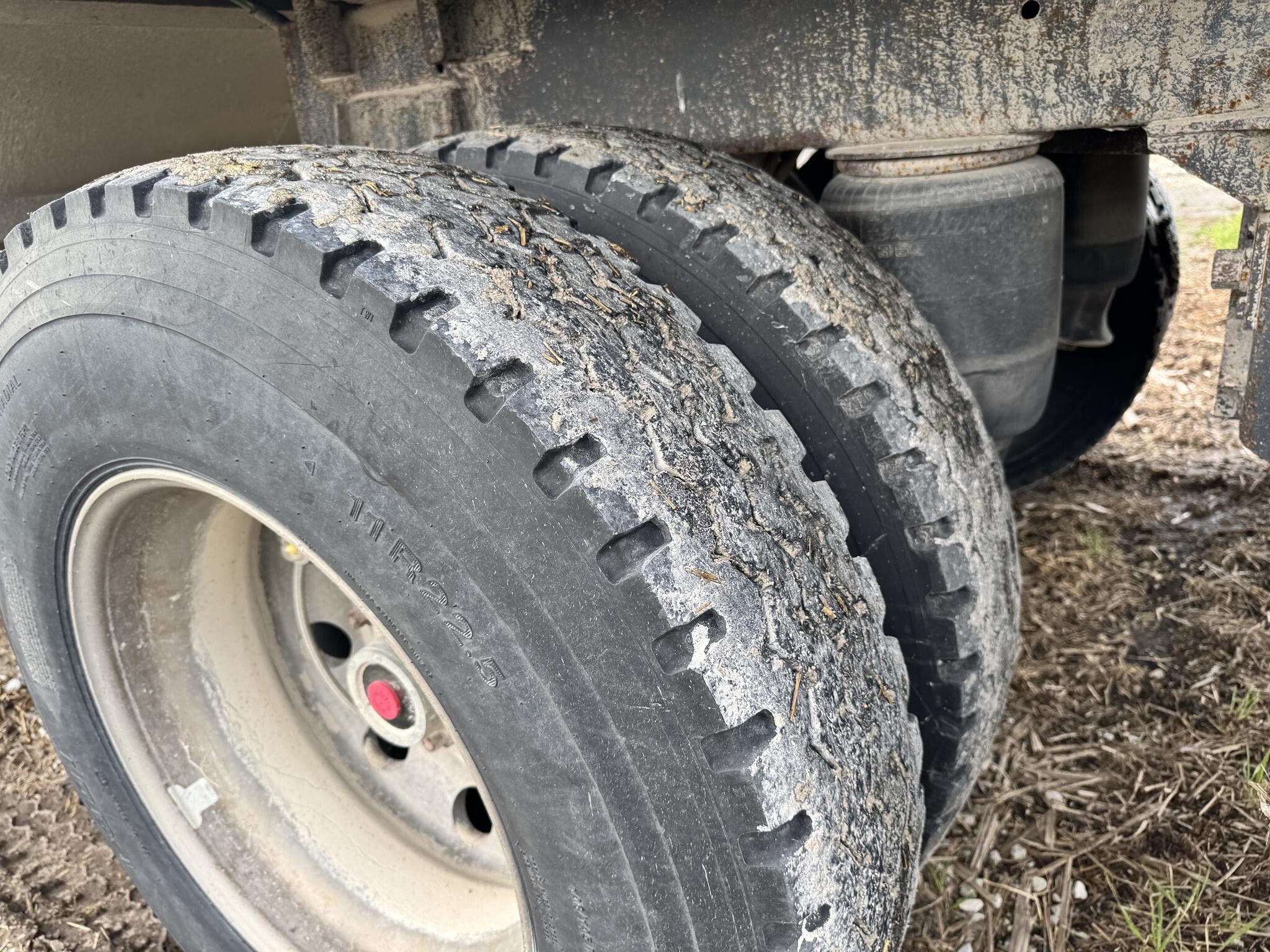 2014 Wilson DWH-550 Grain Trailer