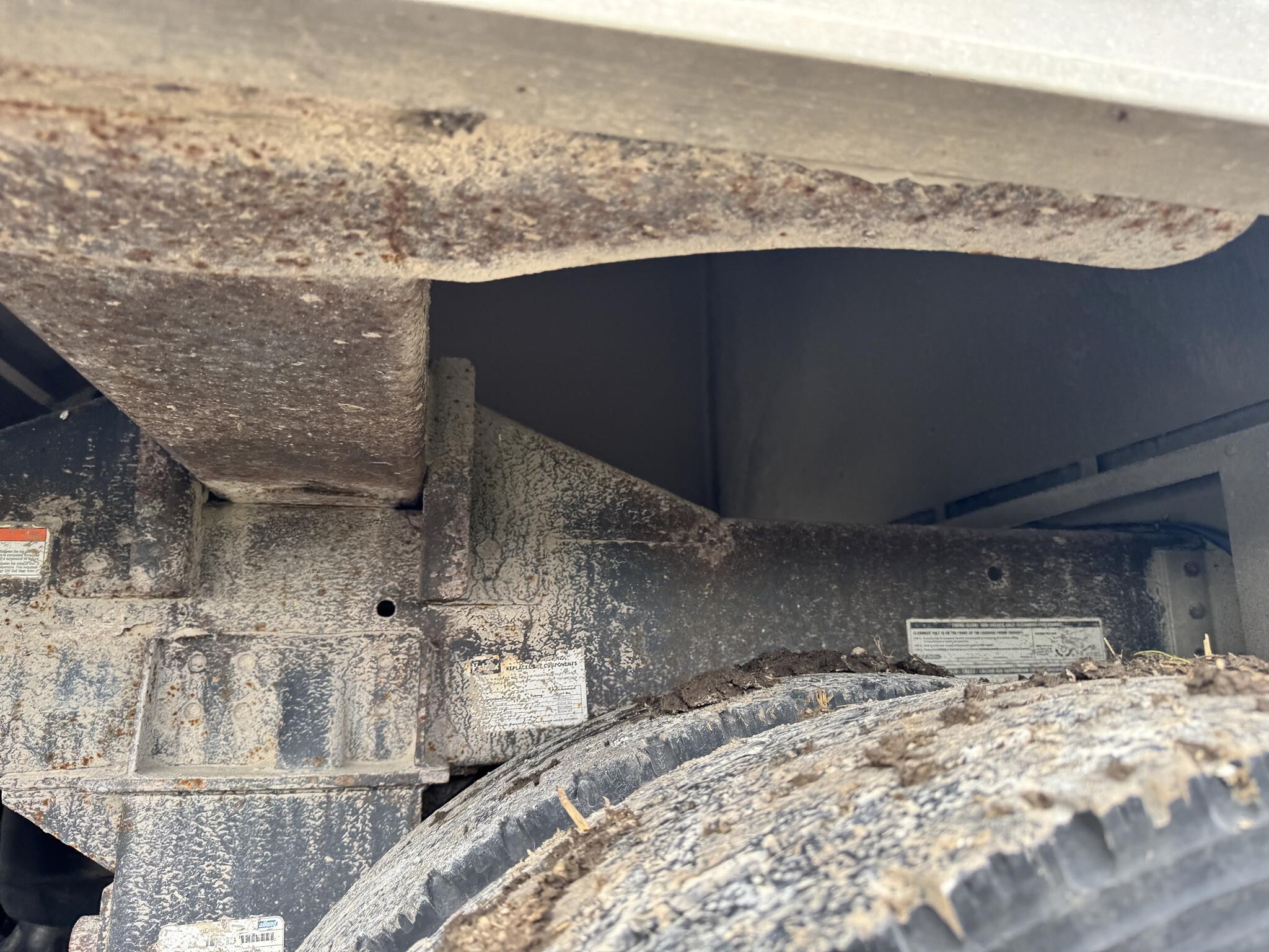 2014 Wilson DWH-550 Grain Trailer