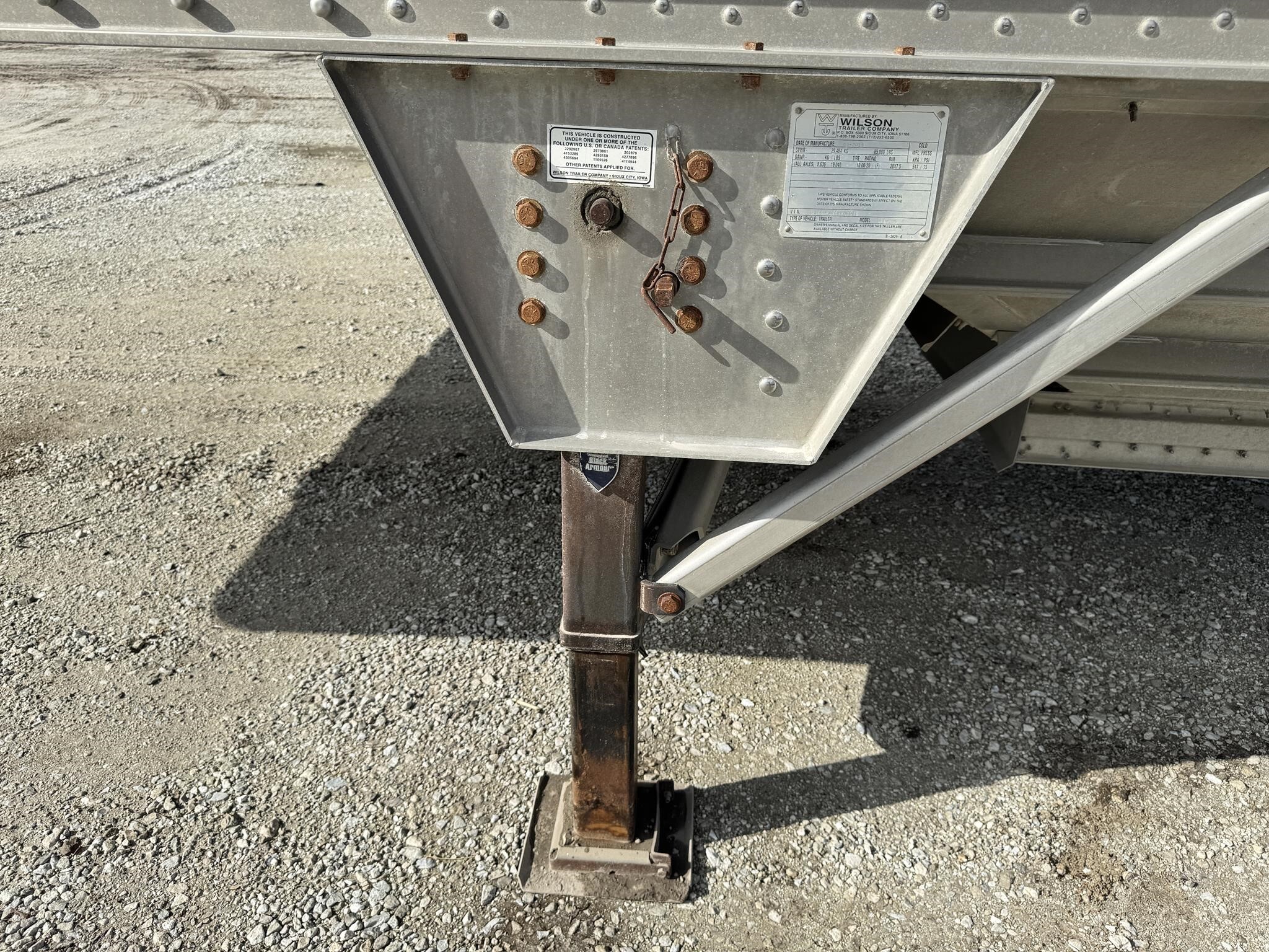 2014 Wilson DWH-550 Grain Trailer
