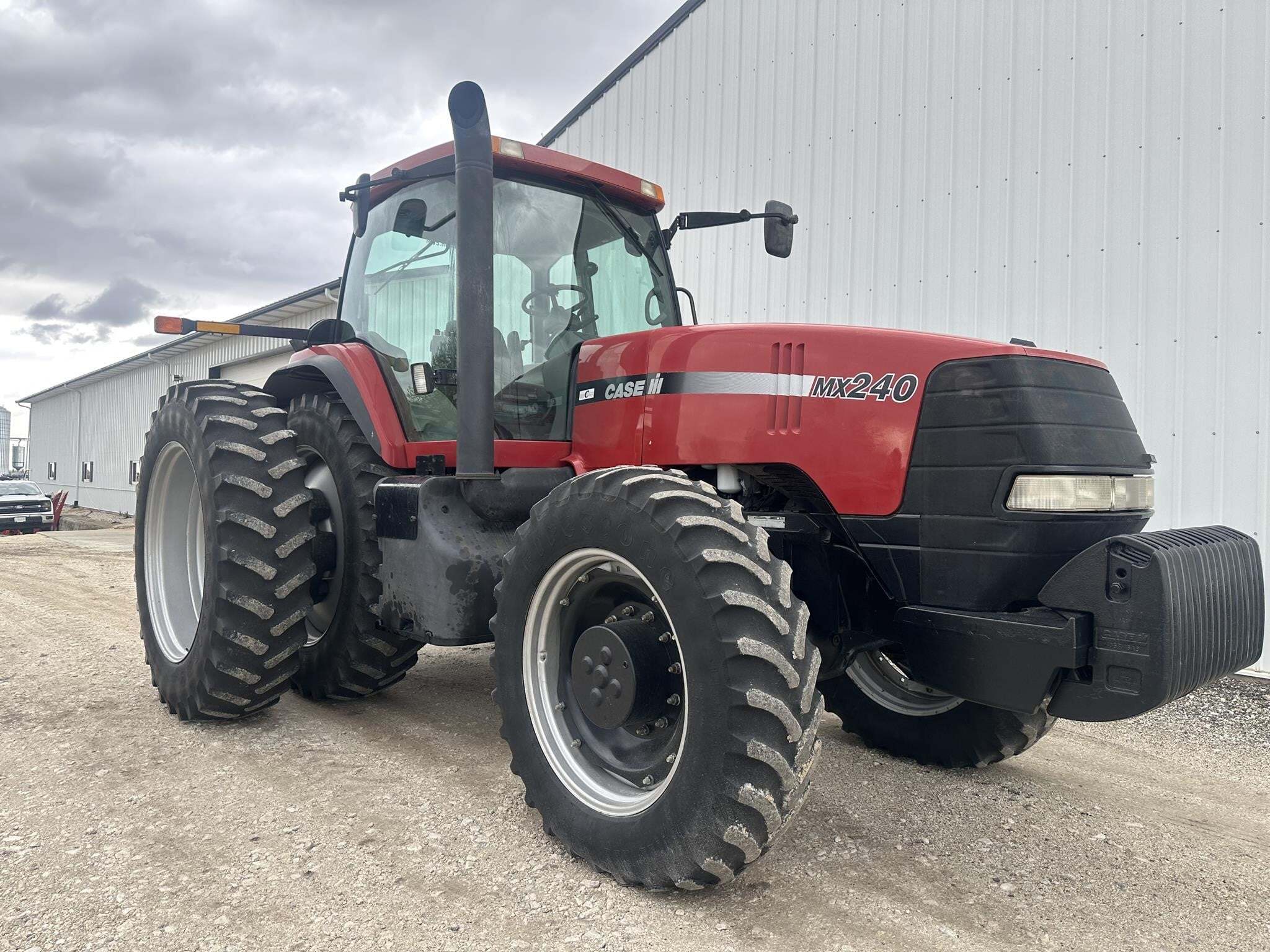 1999 Case IH MX240 Tractor