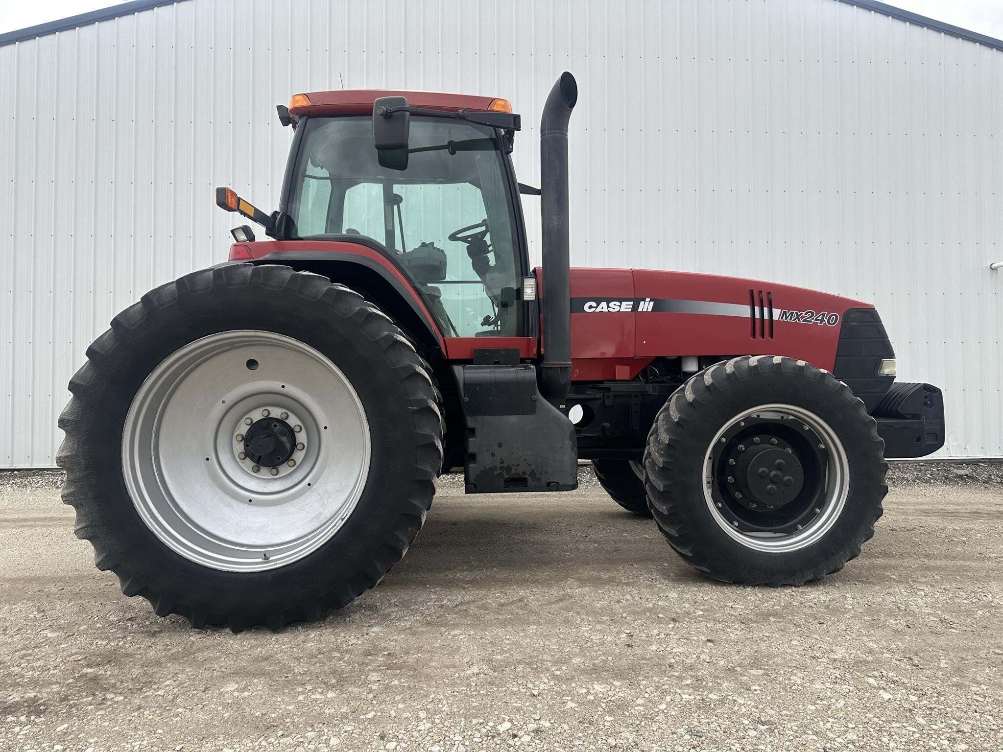 1999 Case IH MX240 Tractor