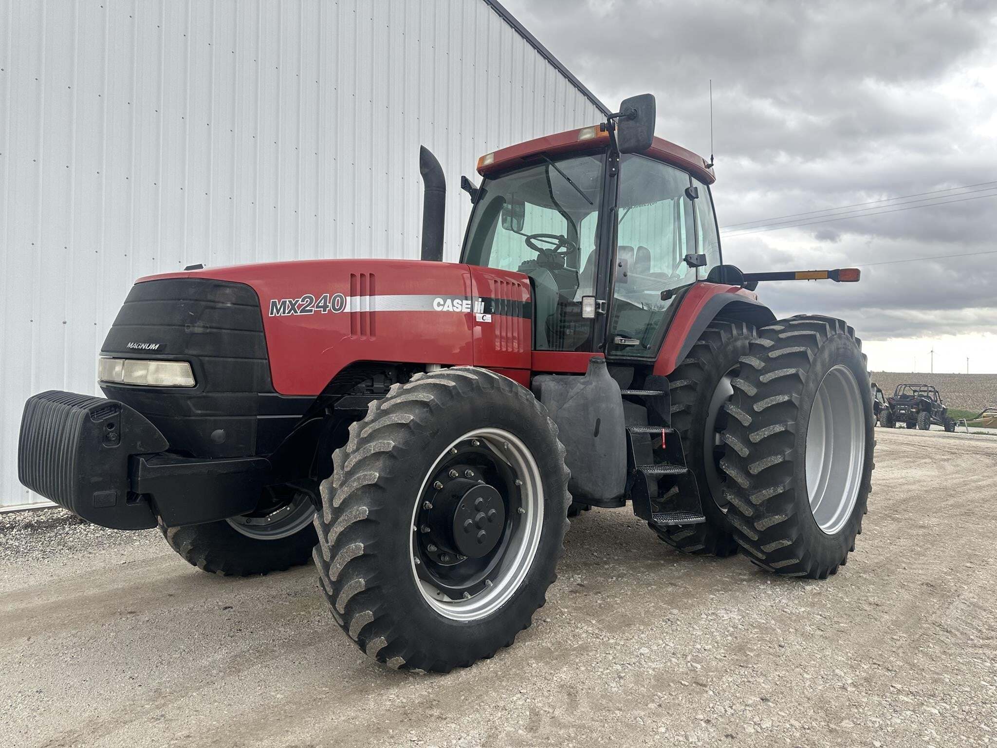 1999 Case IH MX240 Tractor