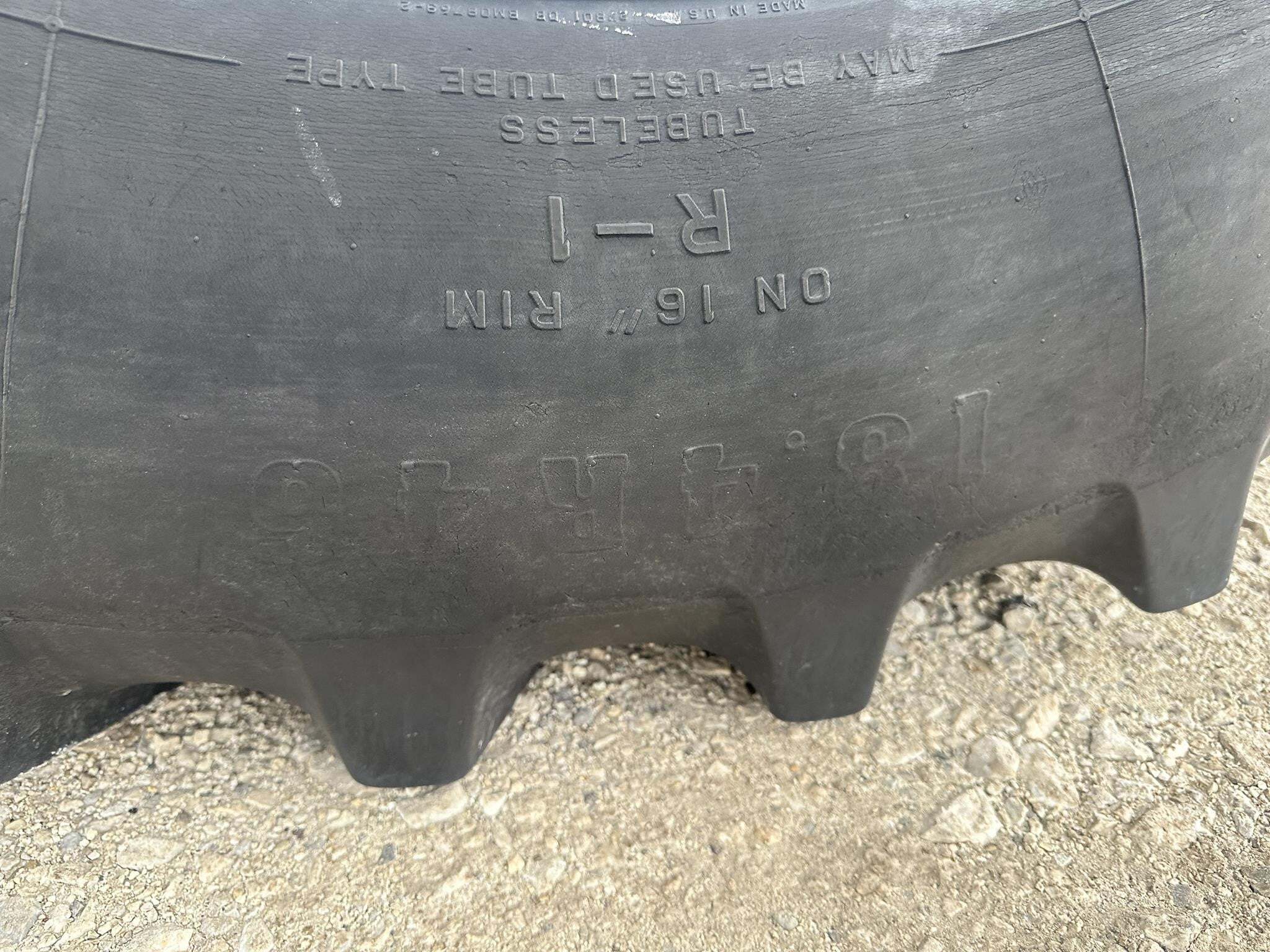 1999 Case IH MX240 Tractor