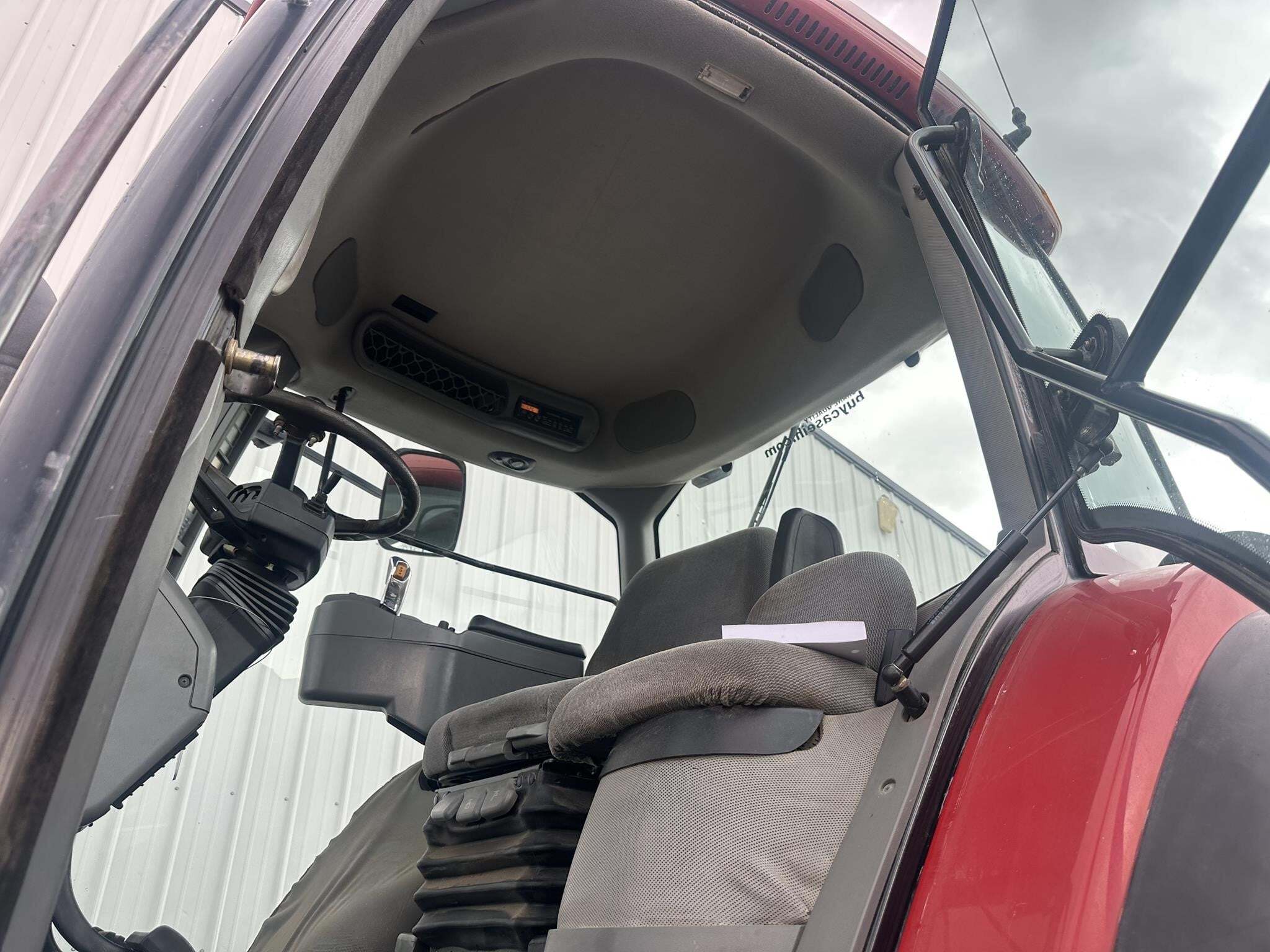 1999 Case IH MX240 Tractor