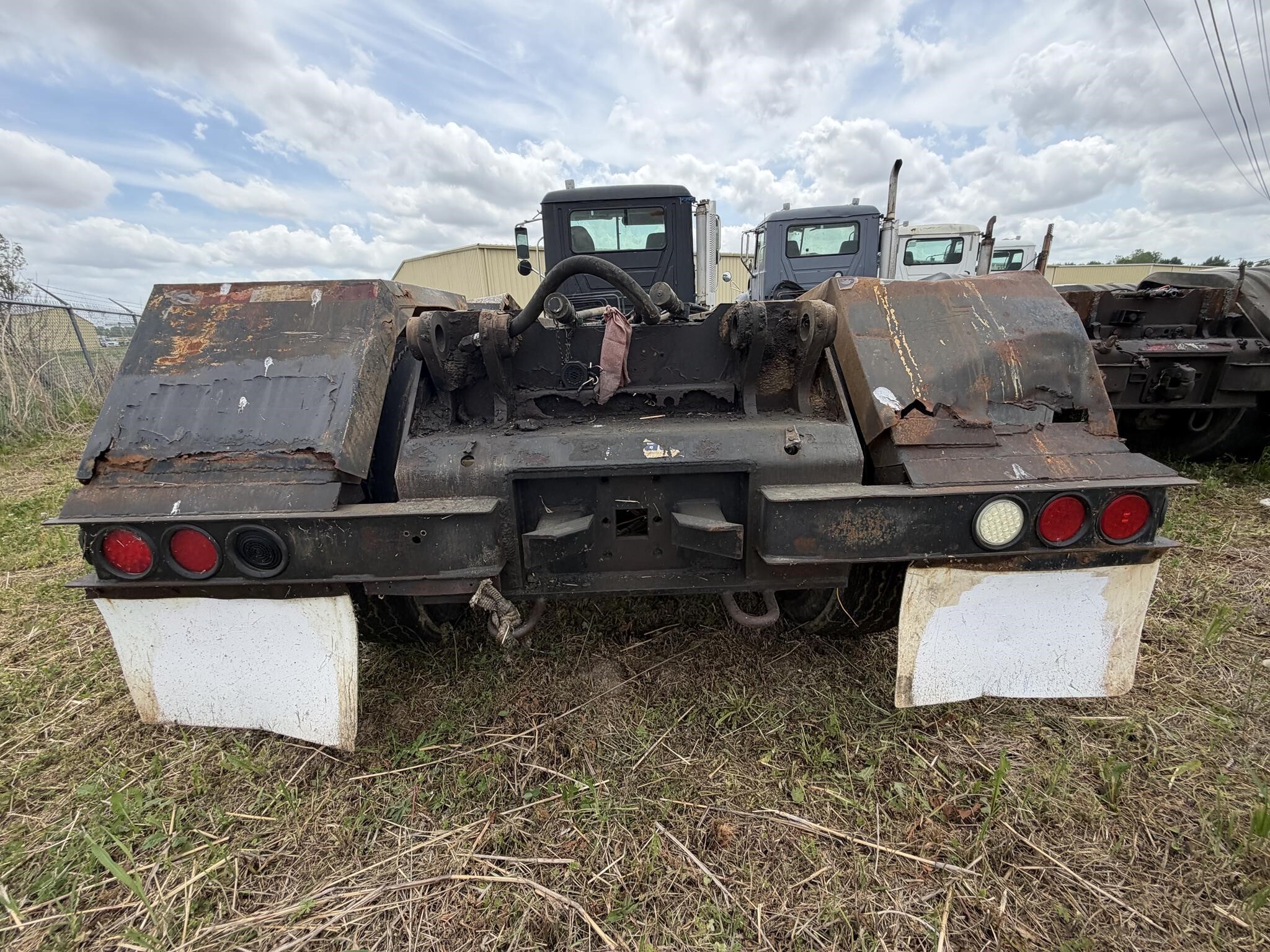 2006 Mack Granite CV713 Dump Trucks/Trailer