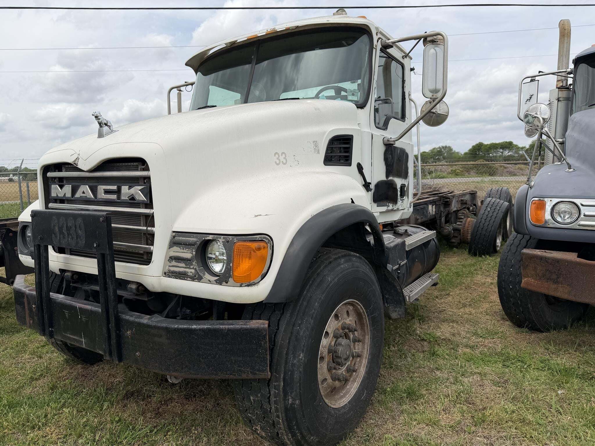 2005 Mack Granite CV713 Dump Trucks/Trailer