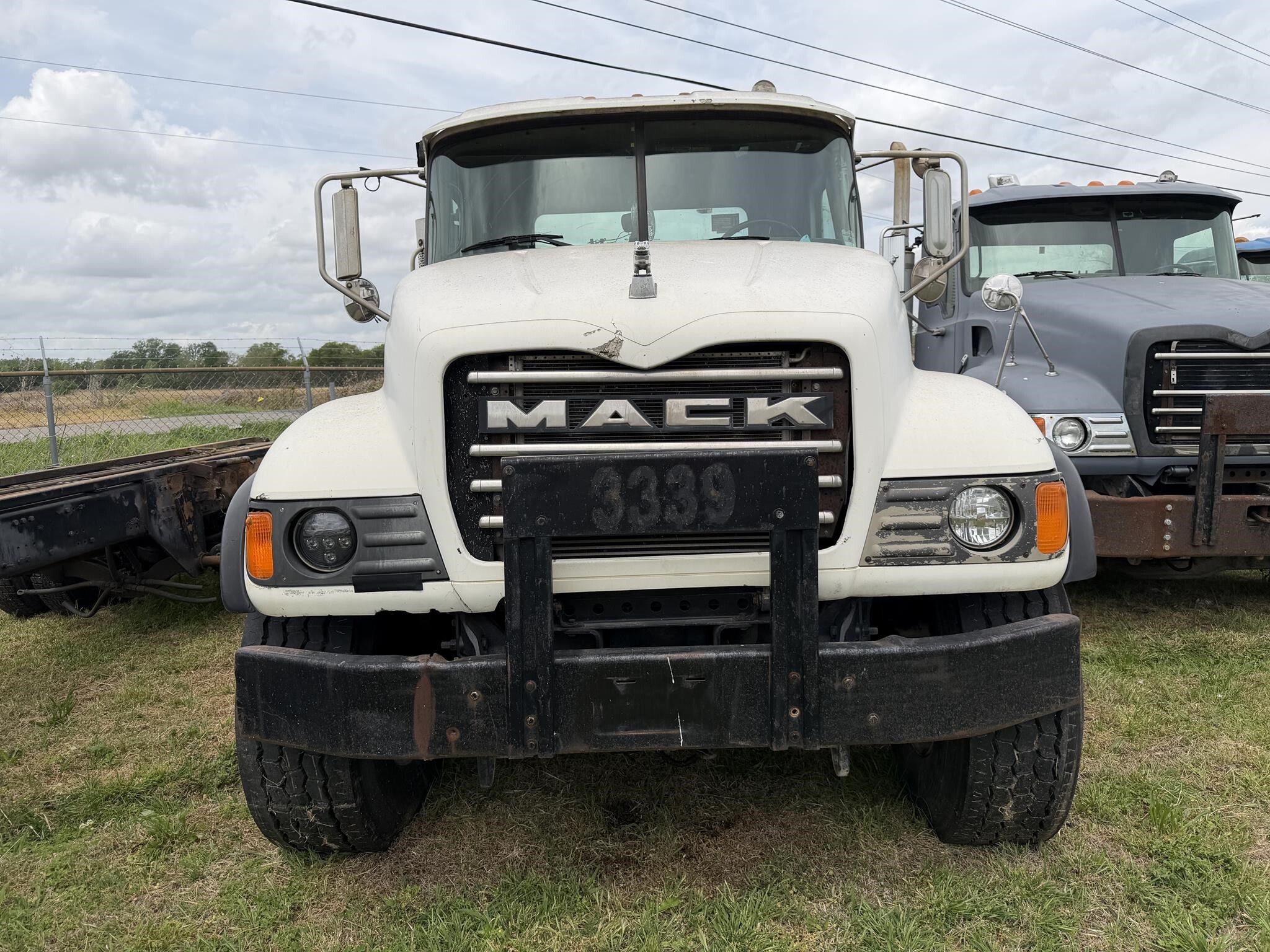 2005 Mack Granite CV713 Dump Trucks/Trailer