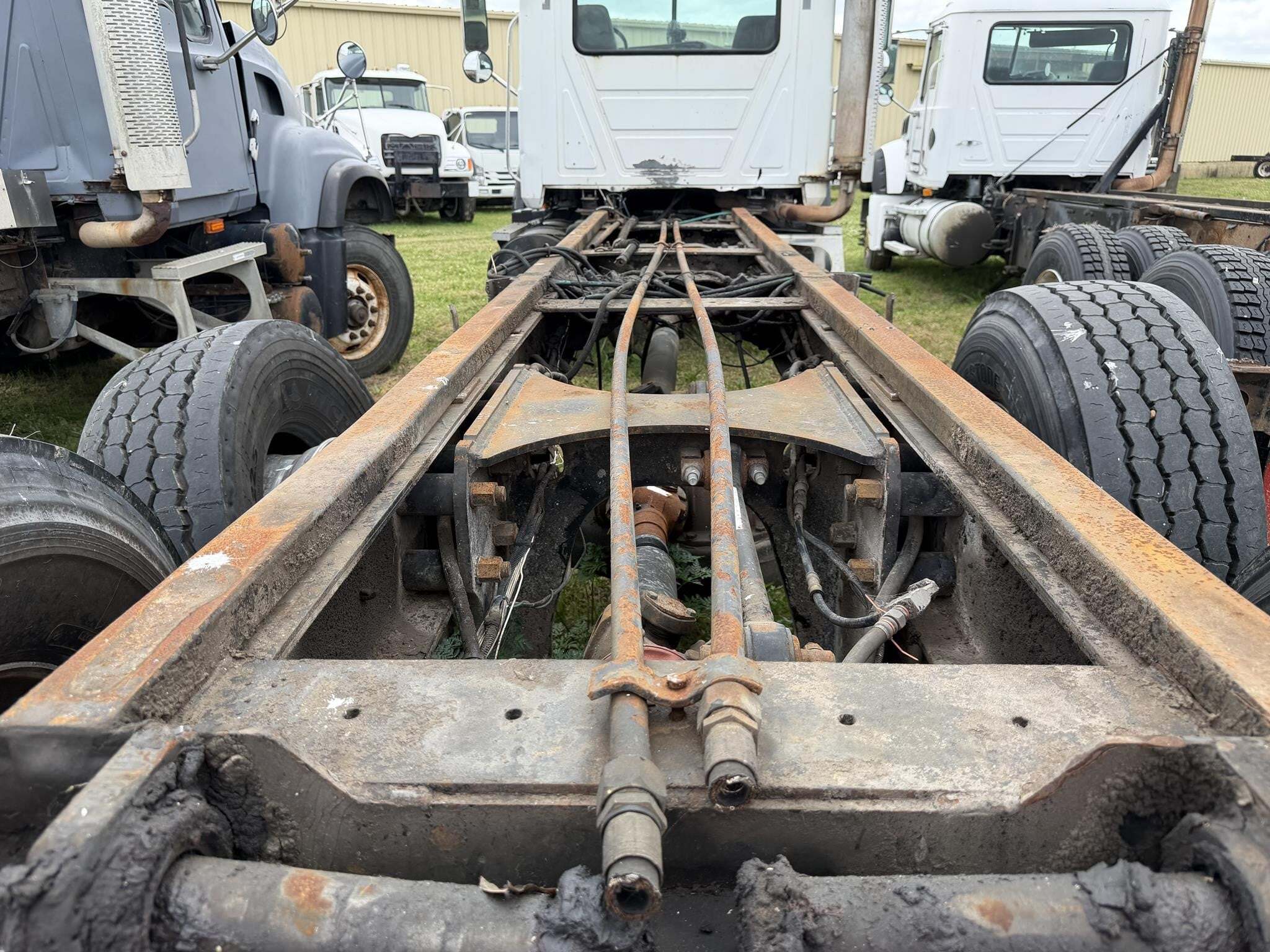 2005 Mack Granite CV713 Dump Trucks/Trailer