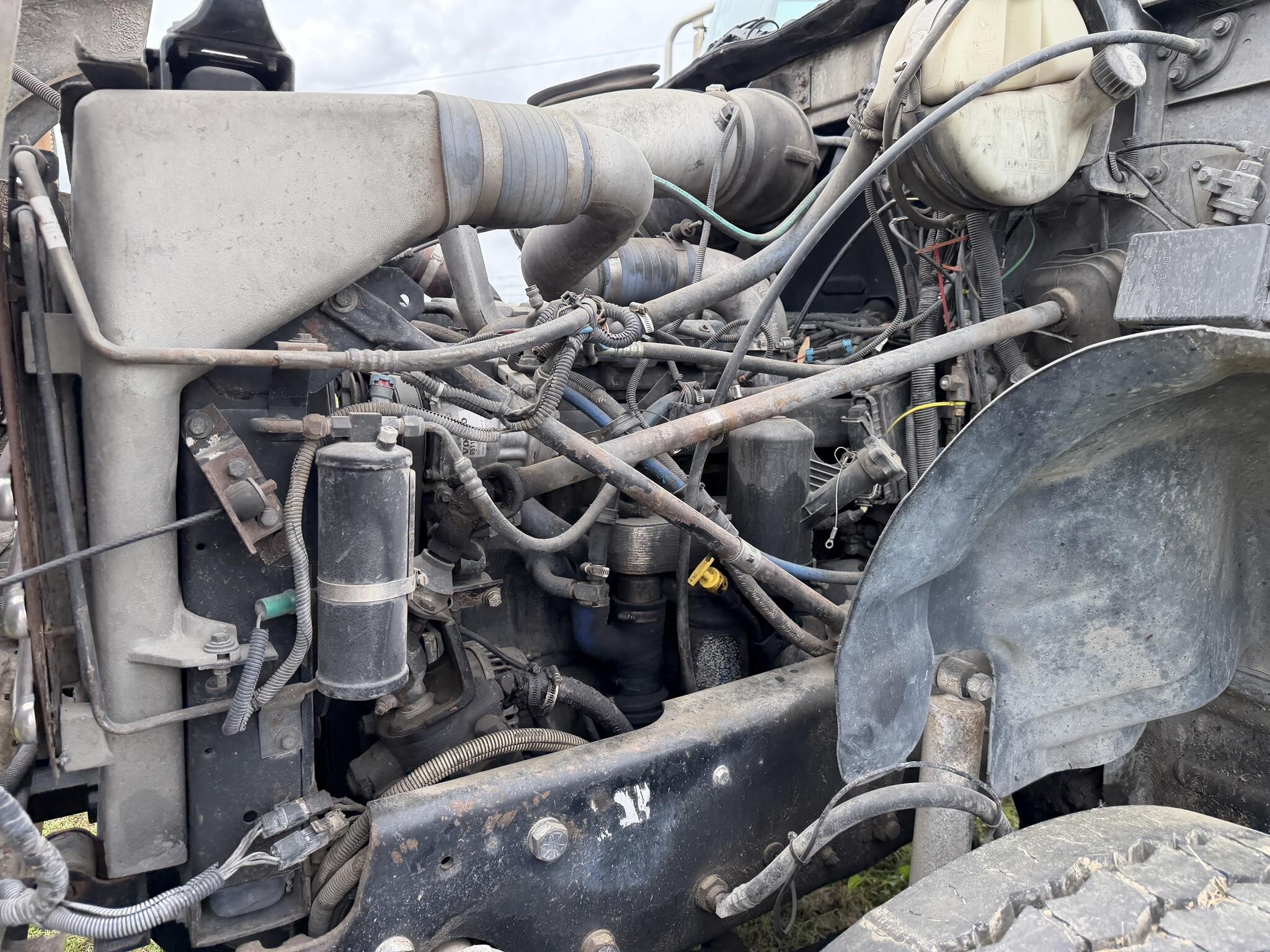 2005 Mack Granite CV713 Dump Trucks/Trailer