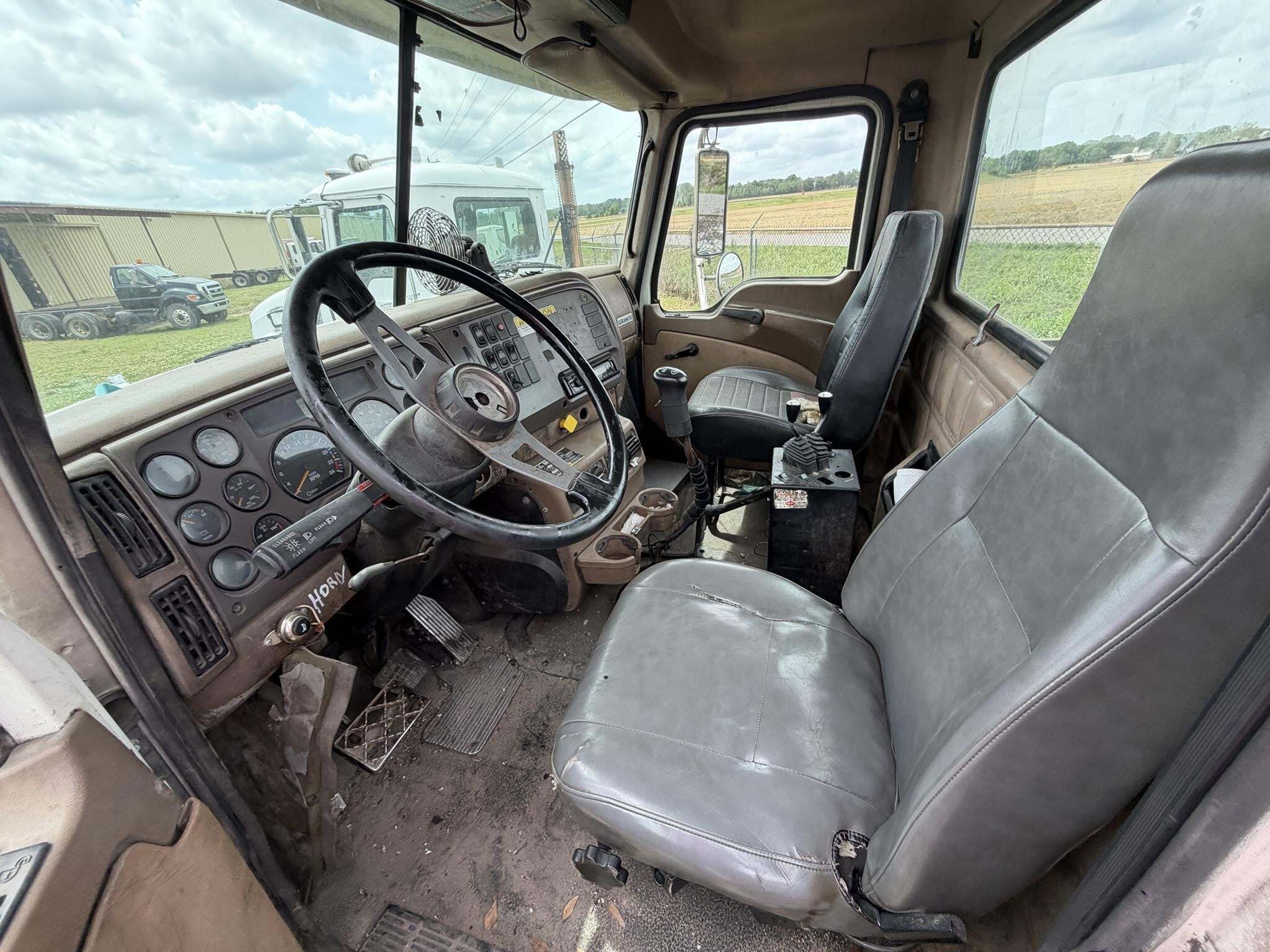 2005 Mack Granite CV713 Dump Trucks/Trailer