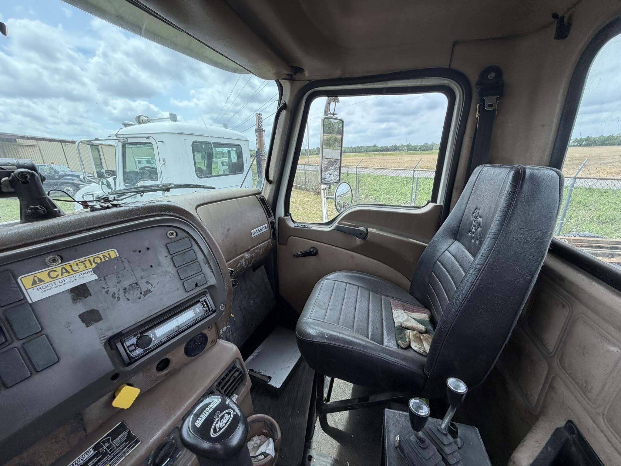 2005 Mack Granite CV713 Dump Trucks/Trailer