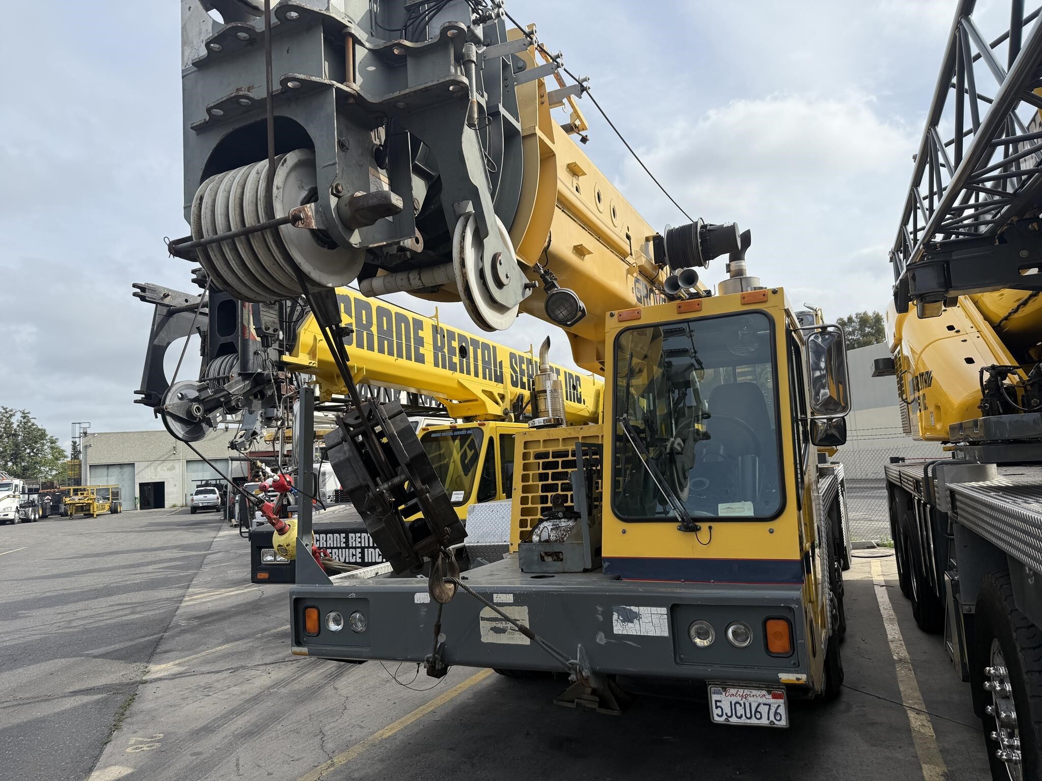2004 Grove TMS900E Crane