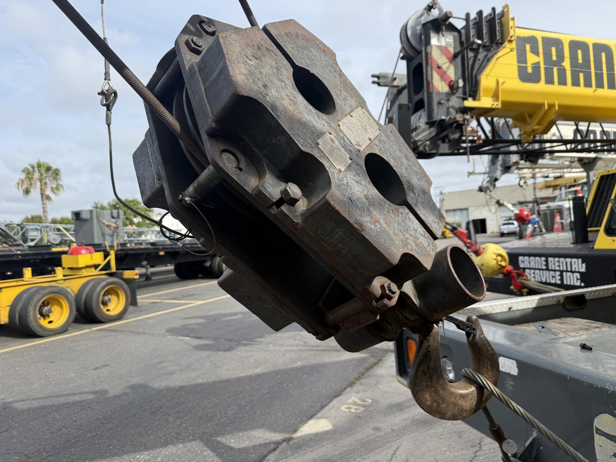 2004 Grove TMS900E Crane