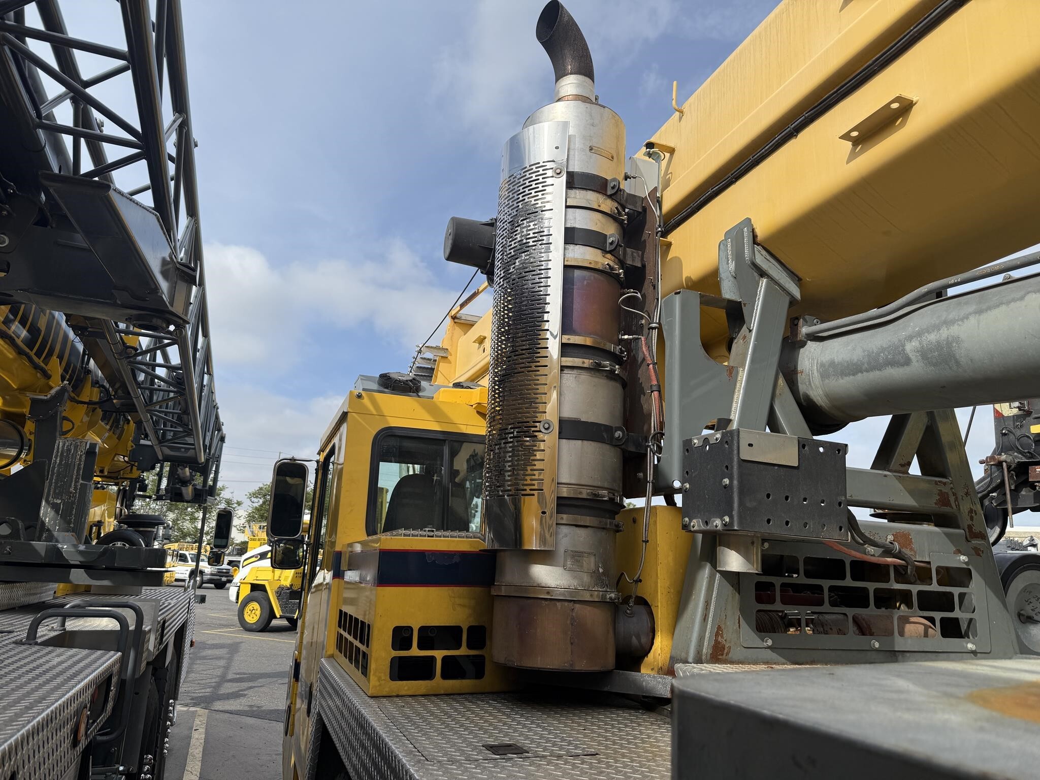 2004 Grove TMS900E Crane