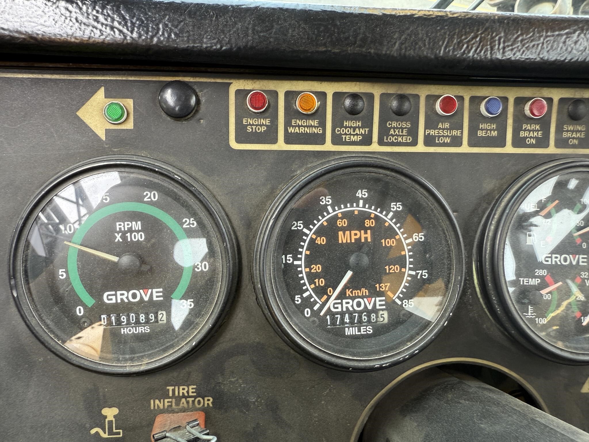 2004 Grove TMS900E Crane