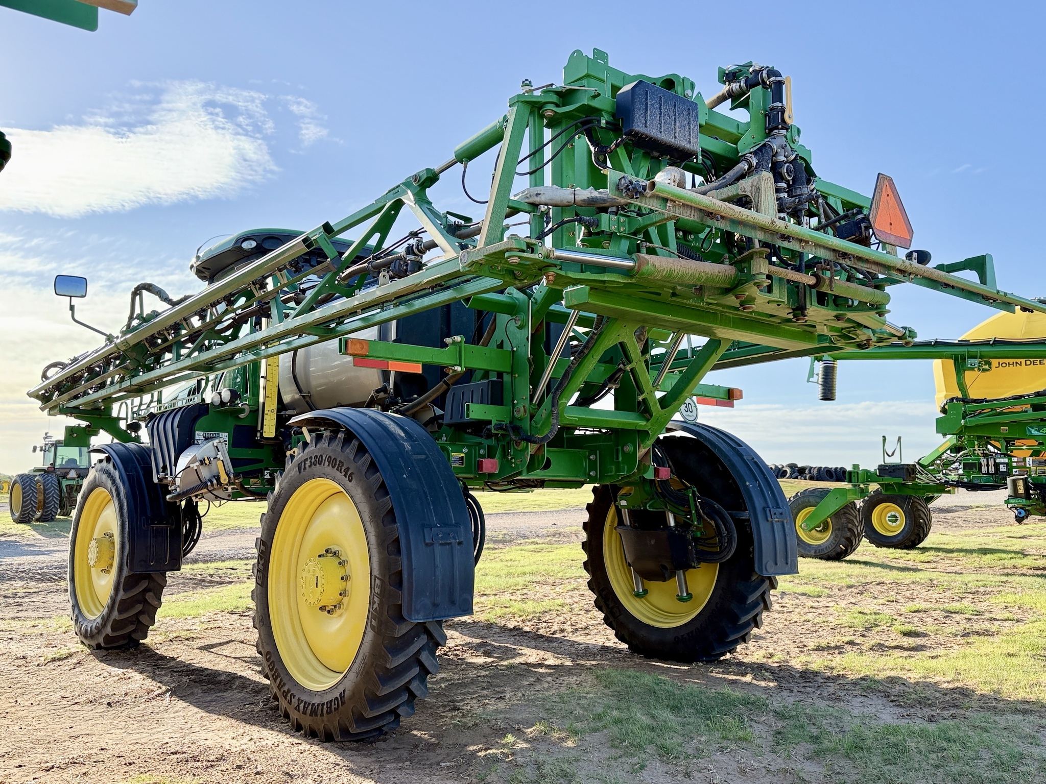 2014 John Deere R4030 Self-Propelled Sprayer