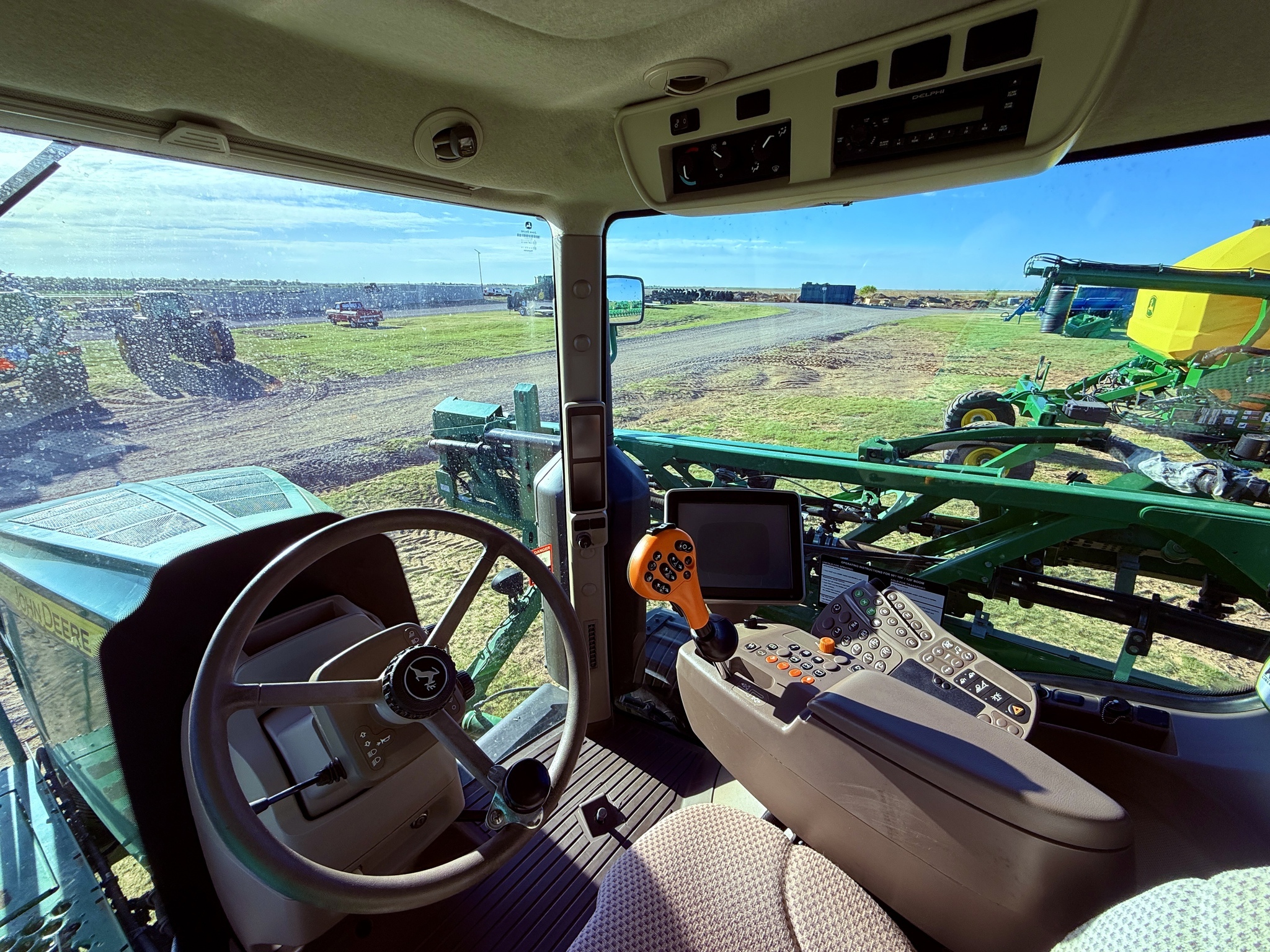 2014 John Deere R4030 Self-Propelled Sprayer