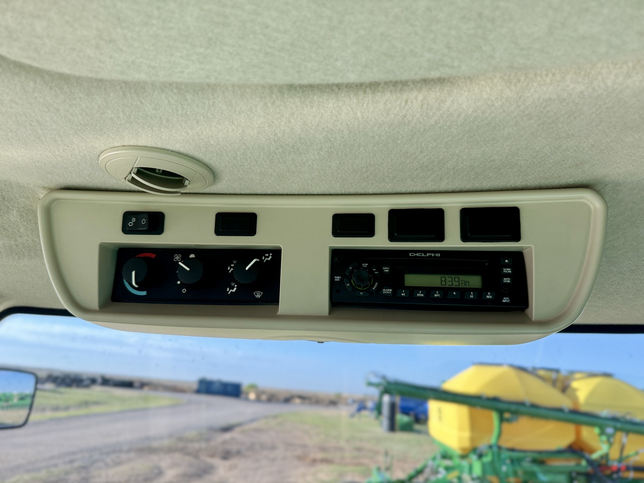 2014 John Deere R4030 Self-Propelled Sprayer