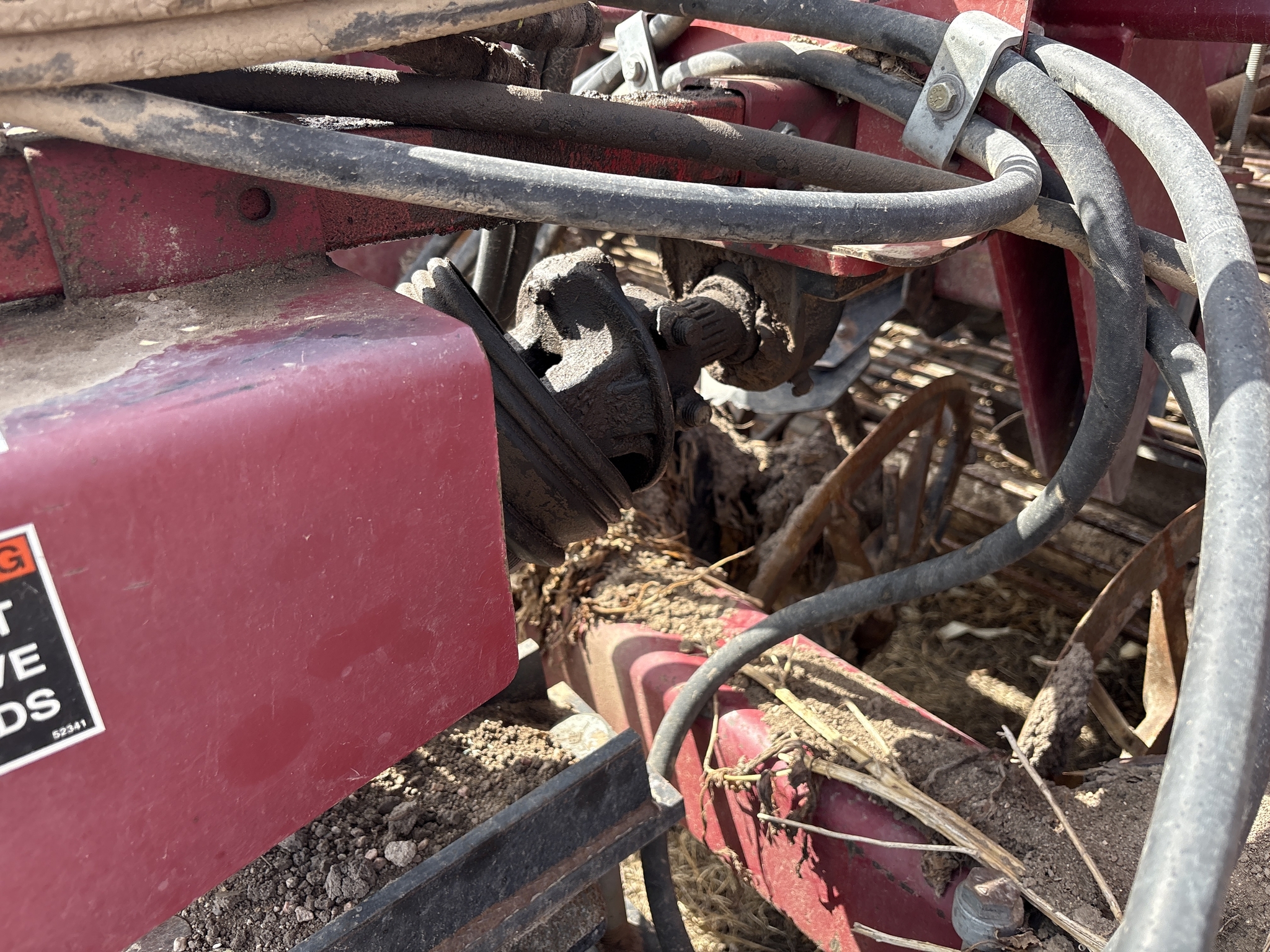 2010 Amity 2500 Beet Equipment