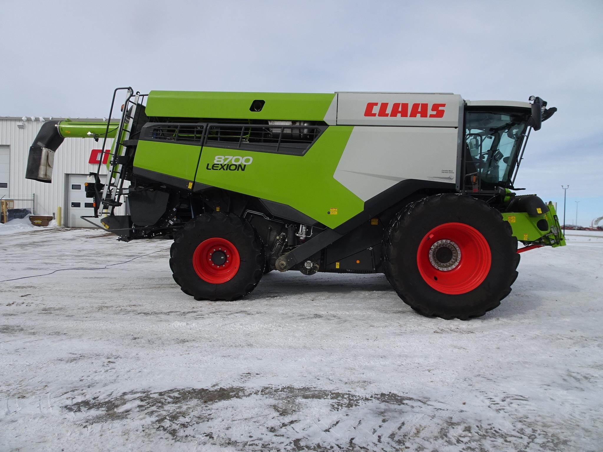 2022 Claas LEXION 8700 Combine