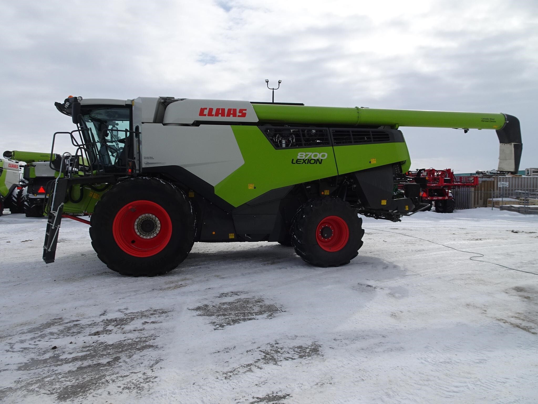 2022 Claas LEXION 8700 Combine