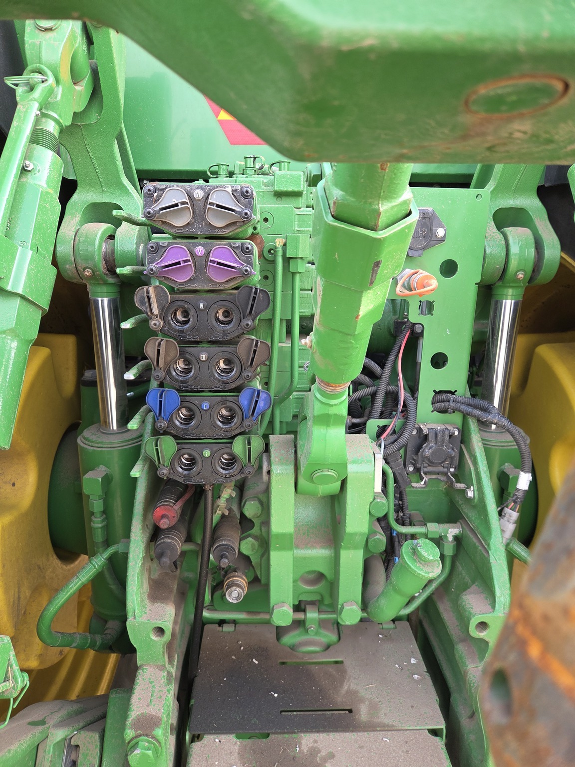 2022 John Deere 8R 410 Tractor