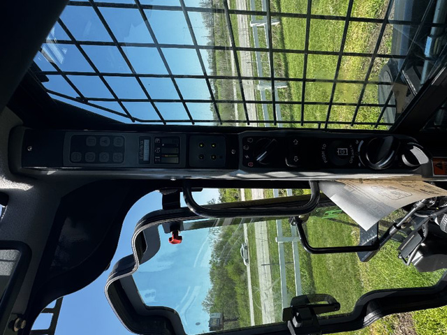 2025 New Holland L328 Skid Steer
