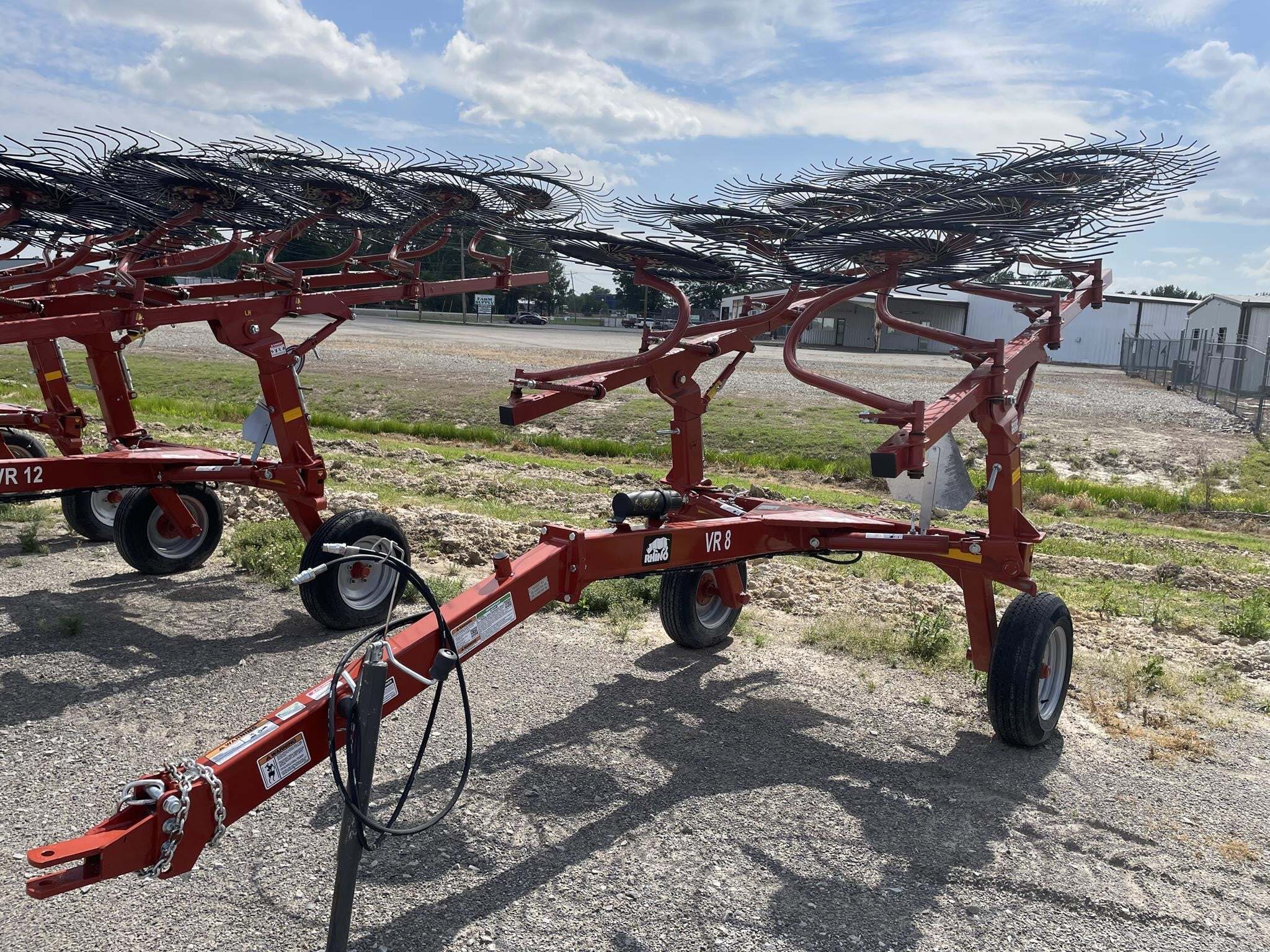 2025 Rhino VR8 Rake - $8,300 | Machinery Pete