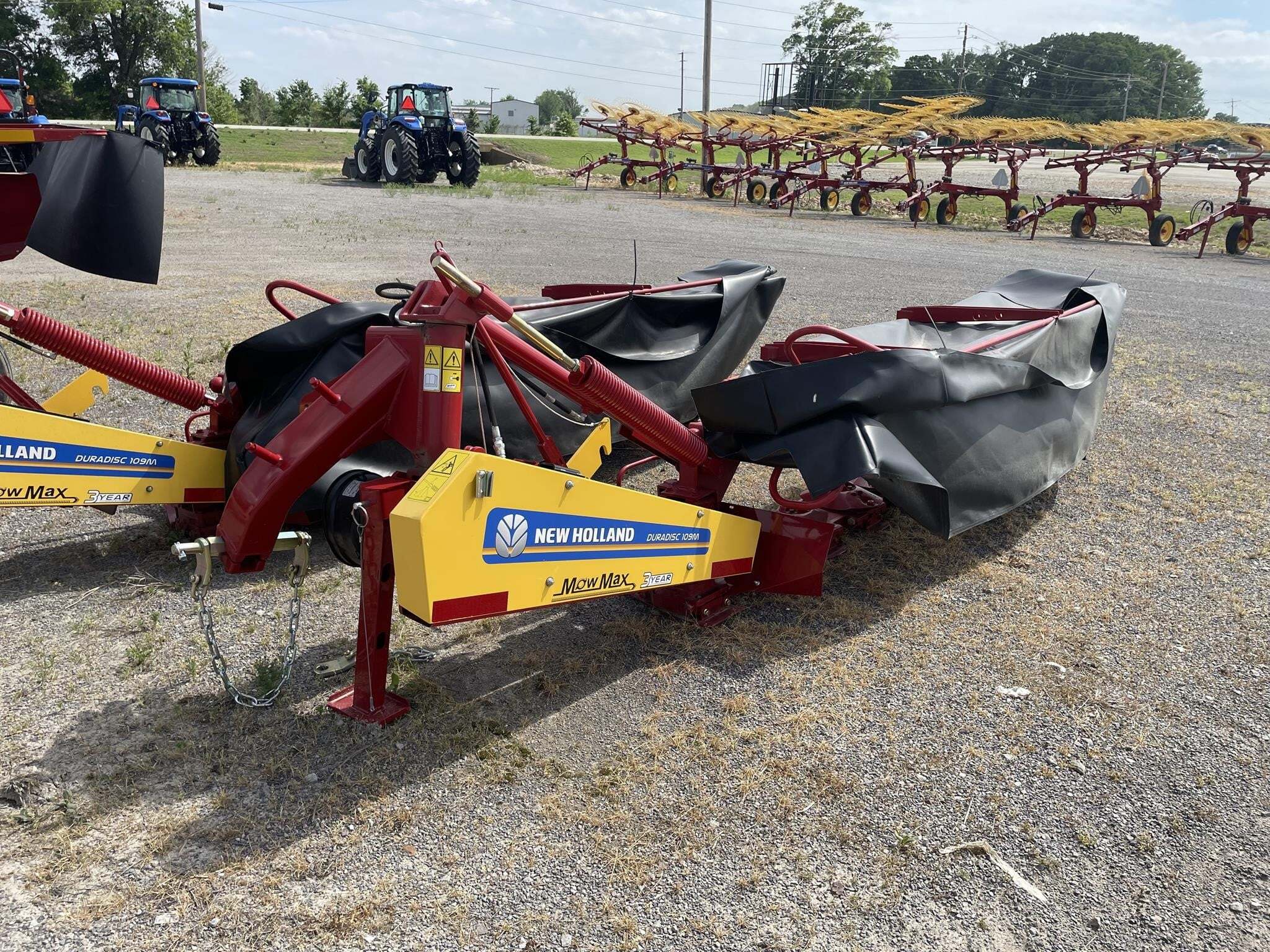 2024 New Holland DURADISC 109M Disk Mower